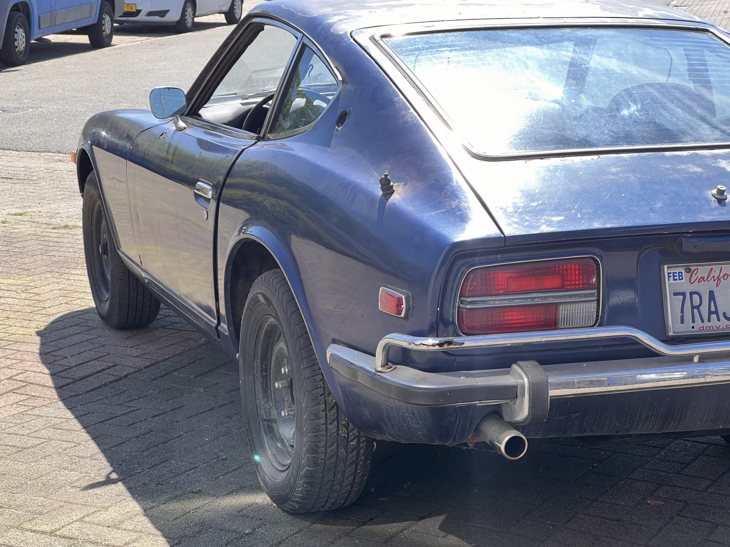 
								Datsun 240z full									