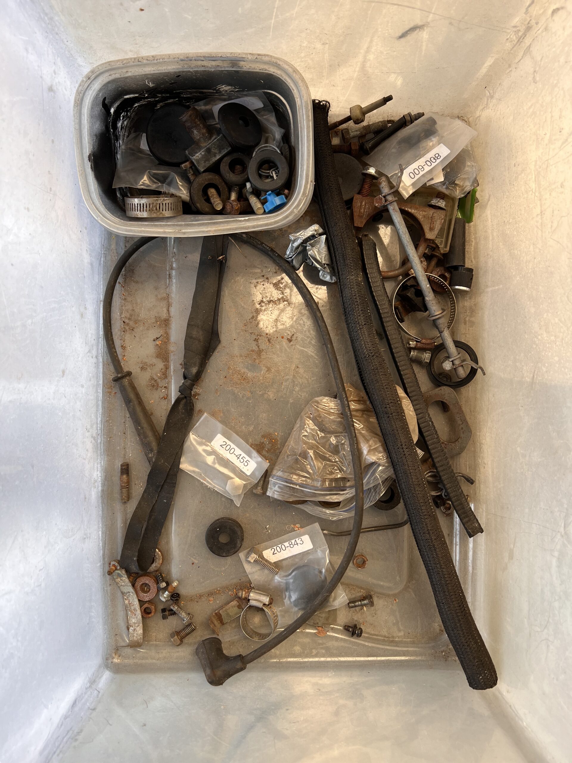 
								Datsun 240z full									