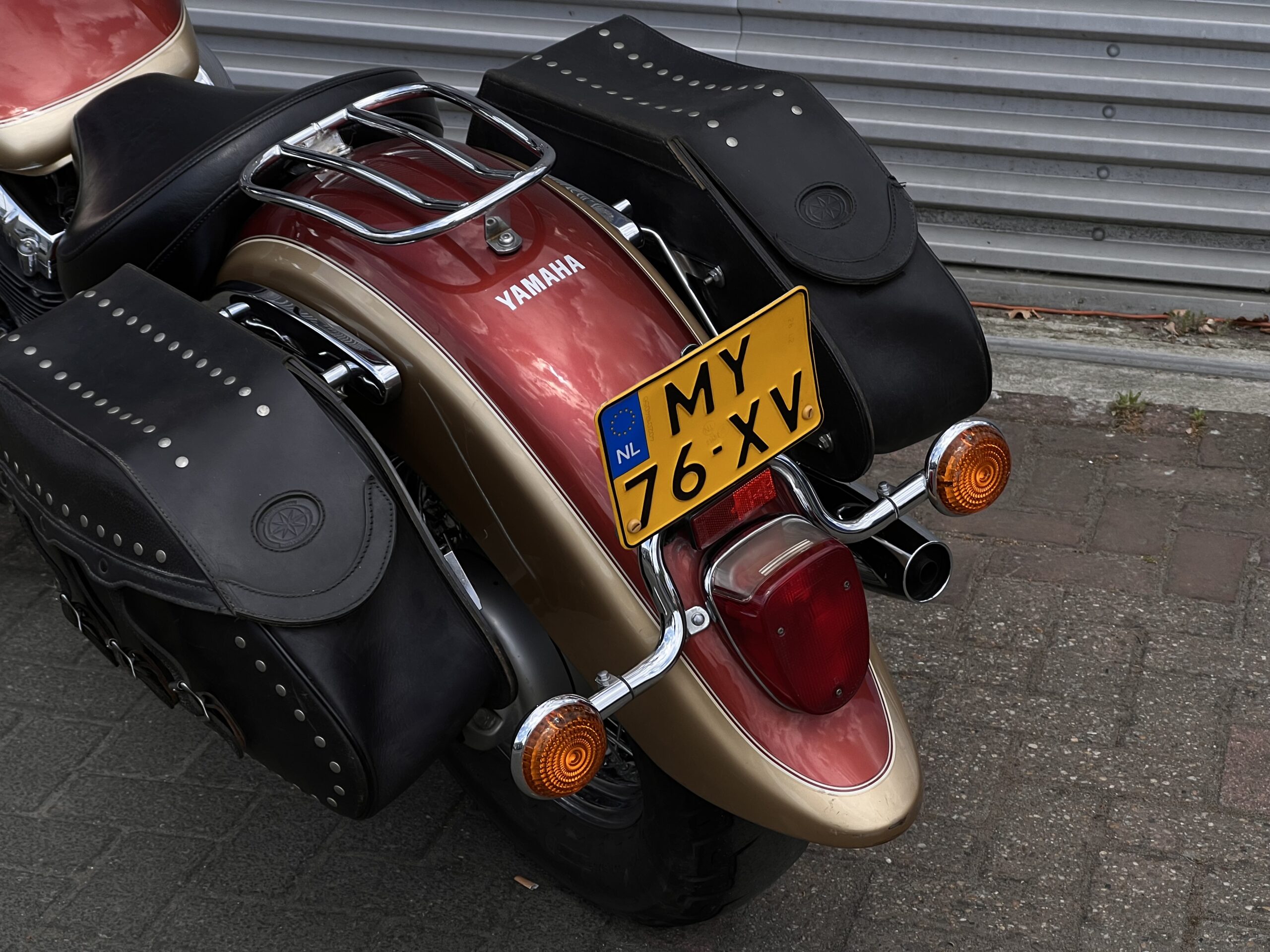 
								Yamaha XVS 650 A Dragstar full									