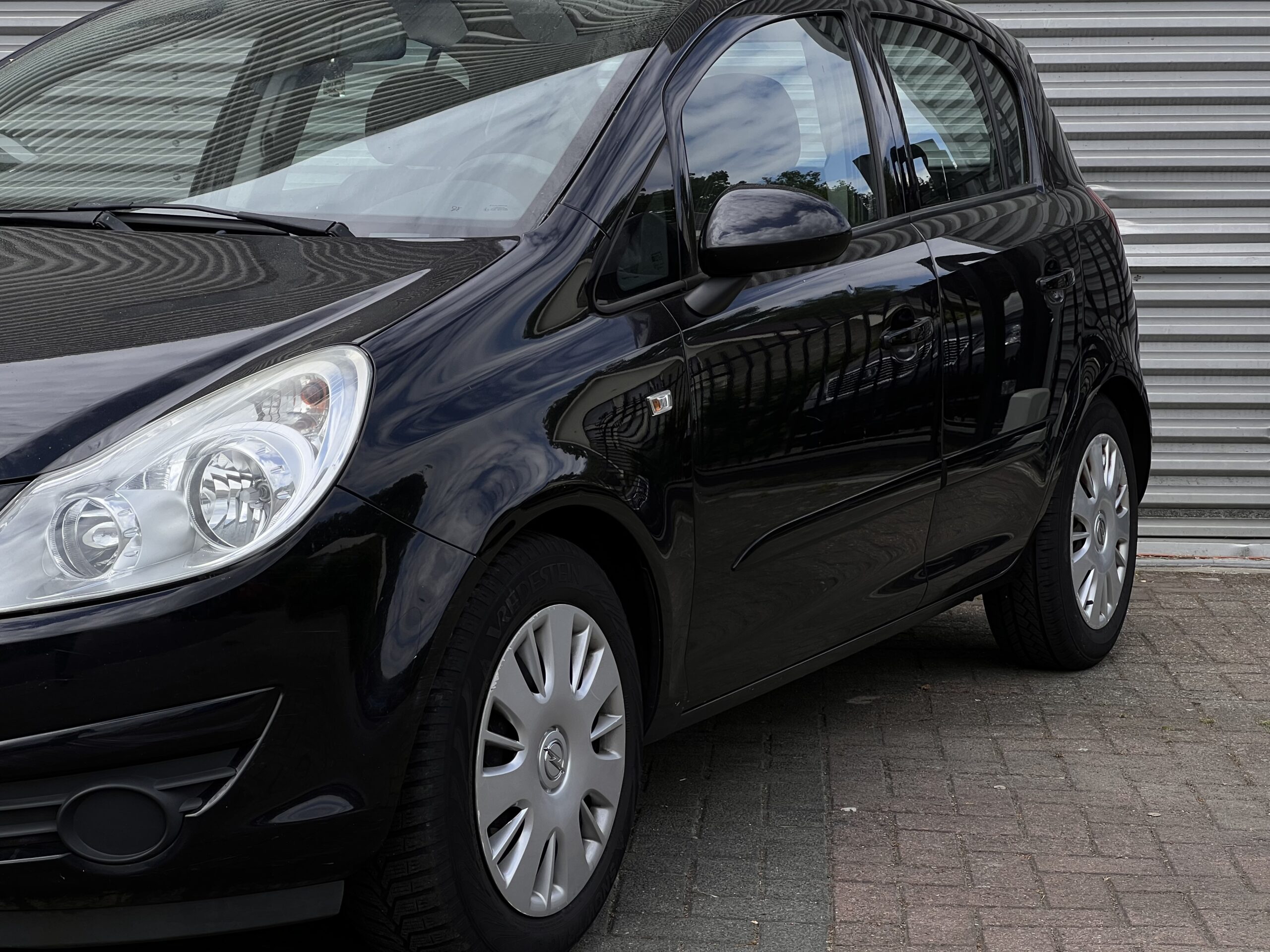 
								Opel Corsa 1.2 full									
