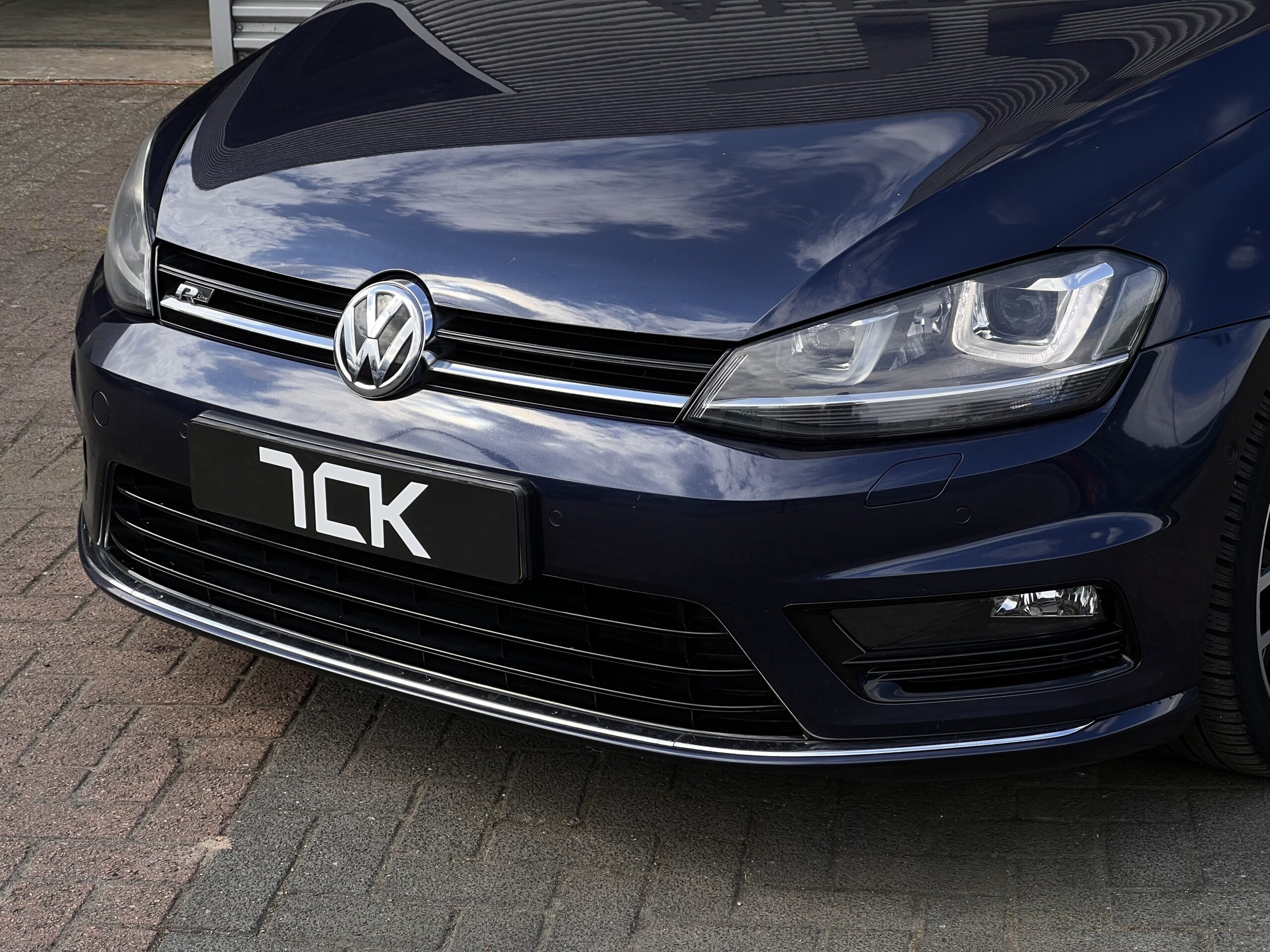 
								Volkswagen Golf 1.4 DSG R-Line full									