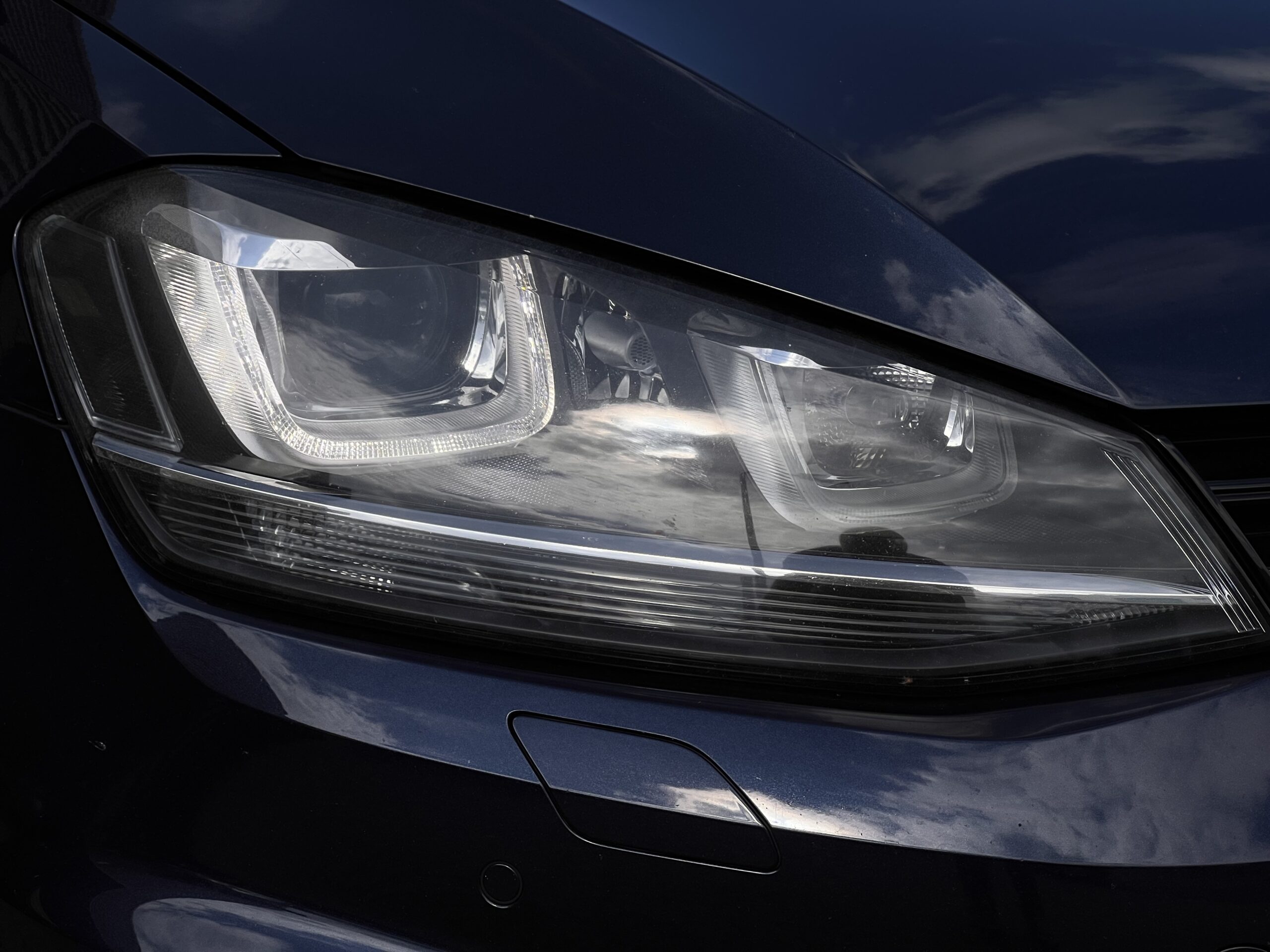 
								Volkswagen Golf 1.4 DSG R-Line full									