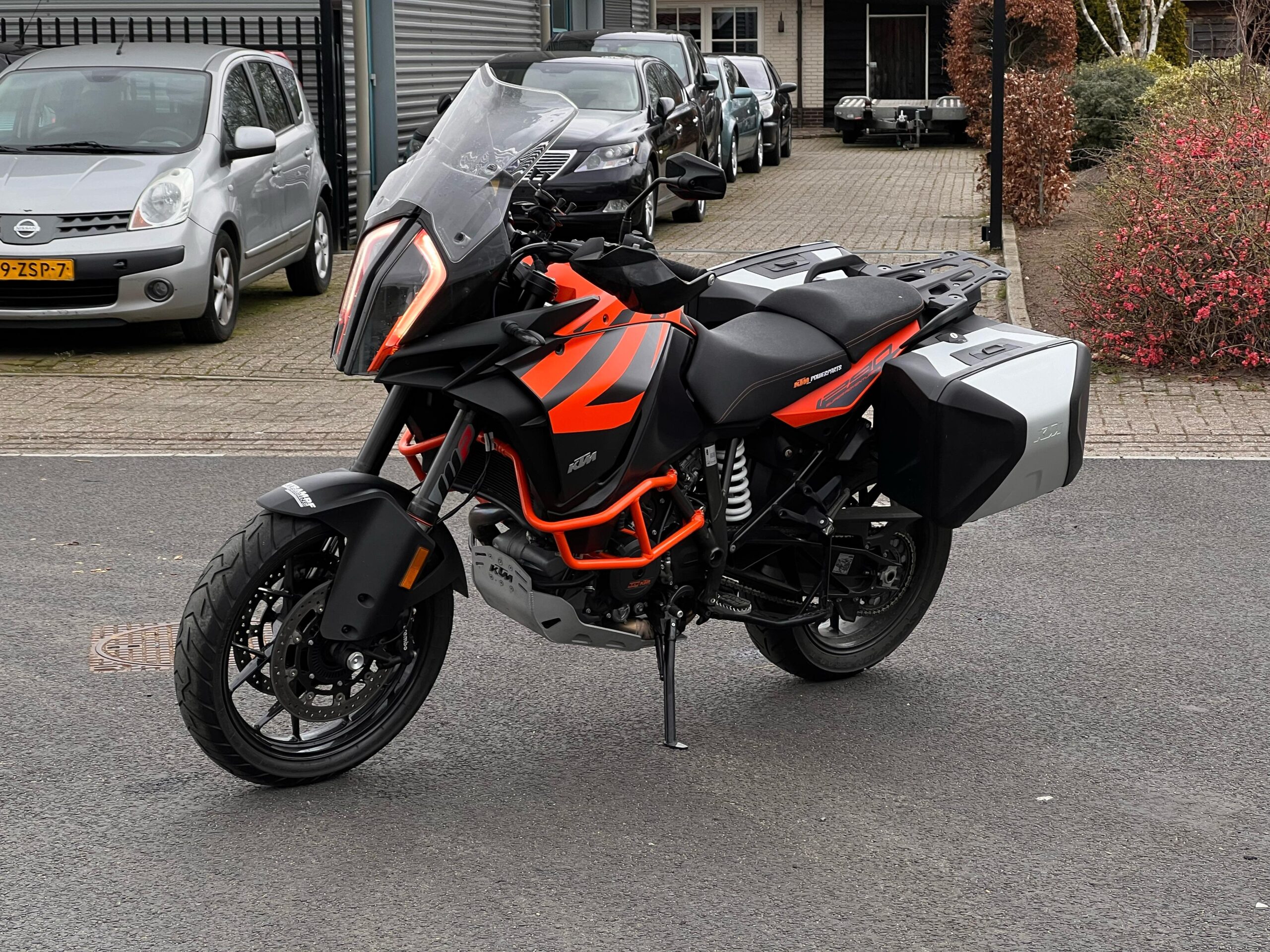 
								KTM 1290 Super Adventure S full									