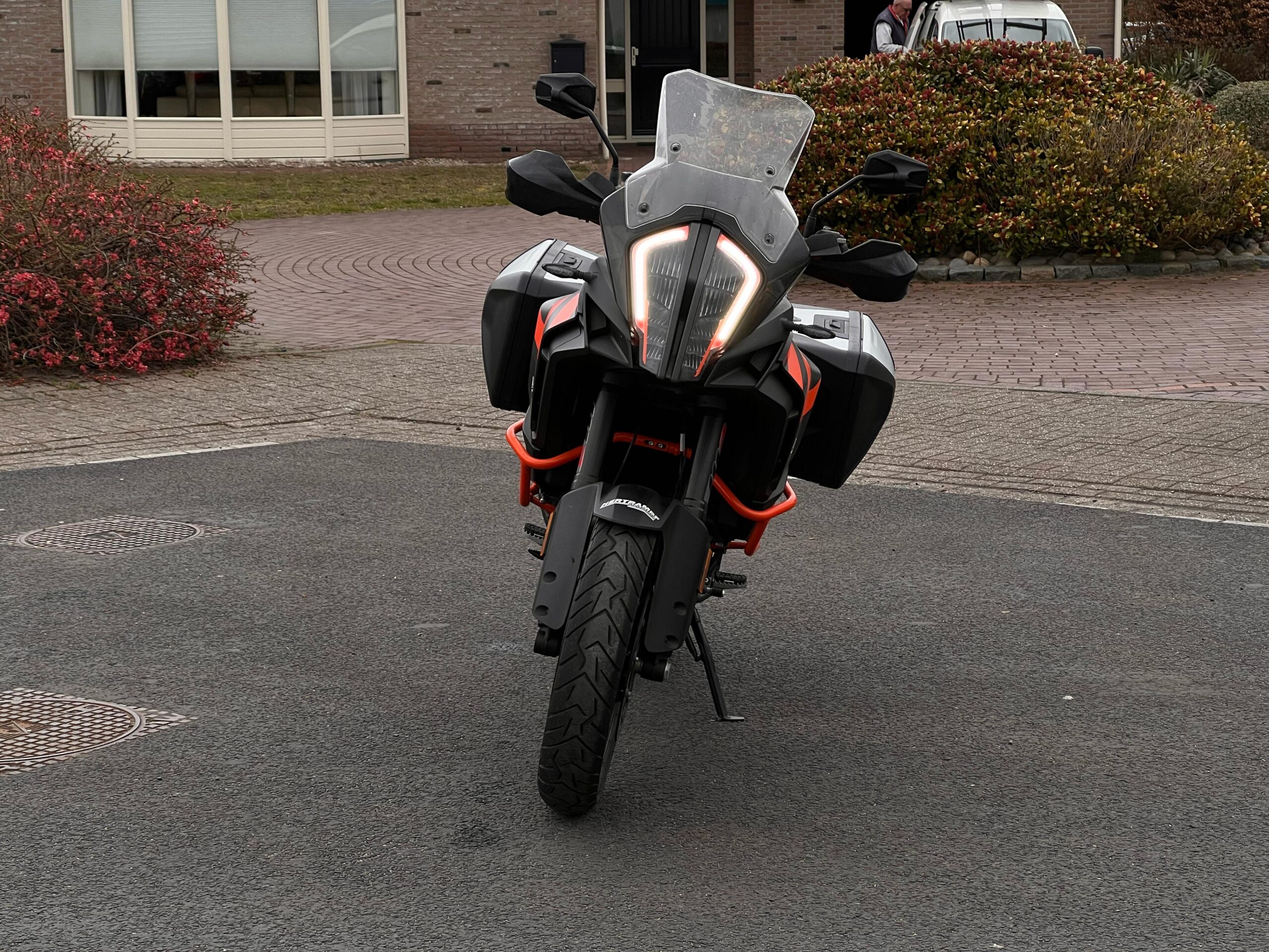 
								KTM 1290 Super Adventure S full									