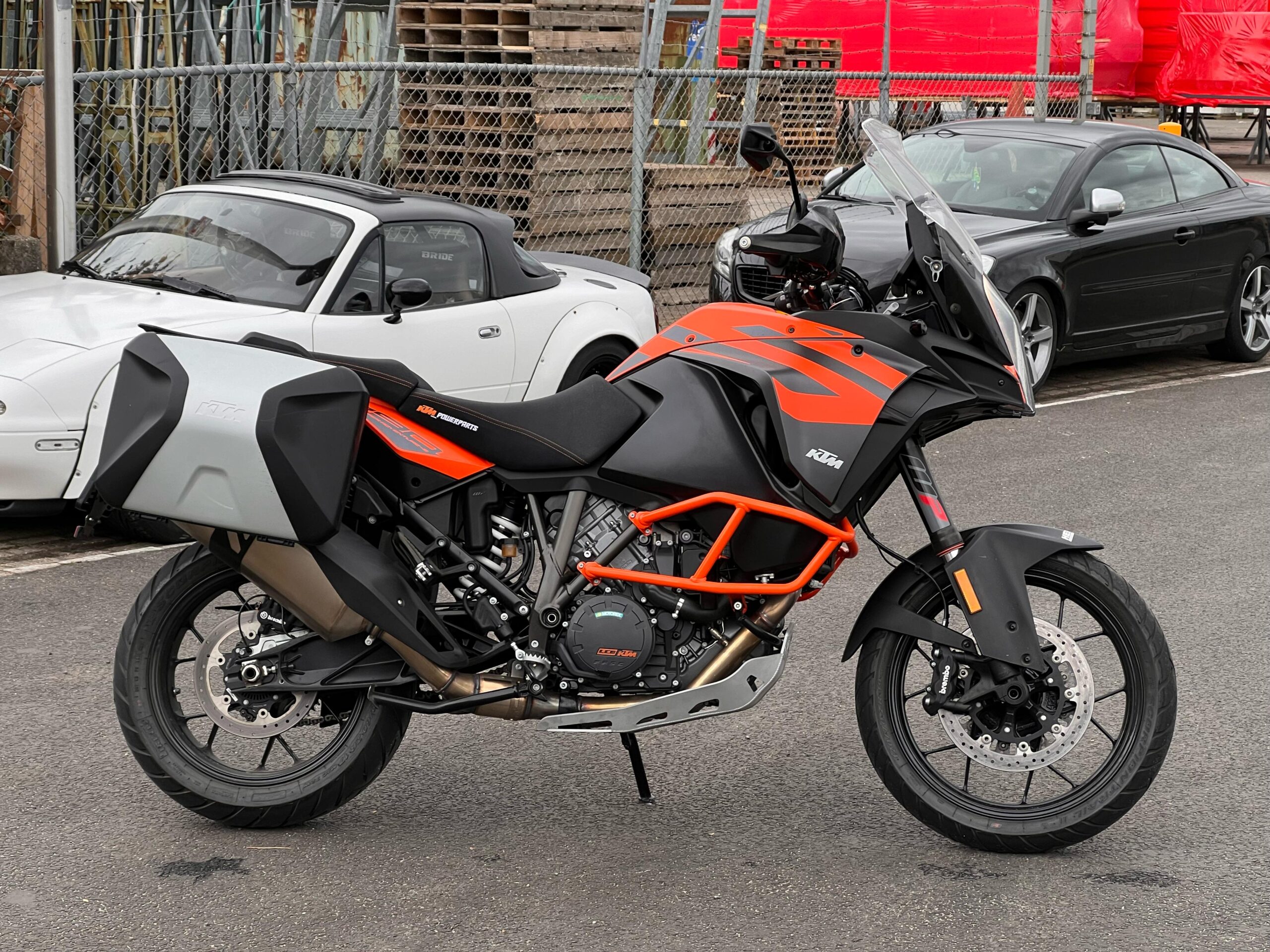
								KTM 1290 Super Adventure S full									