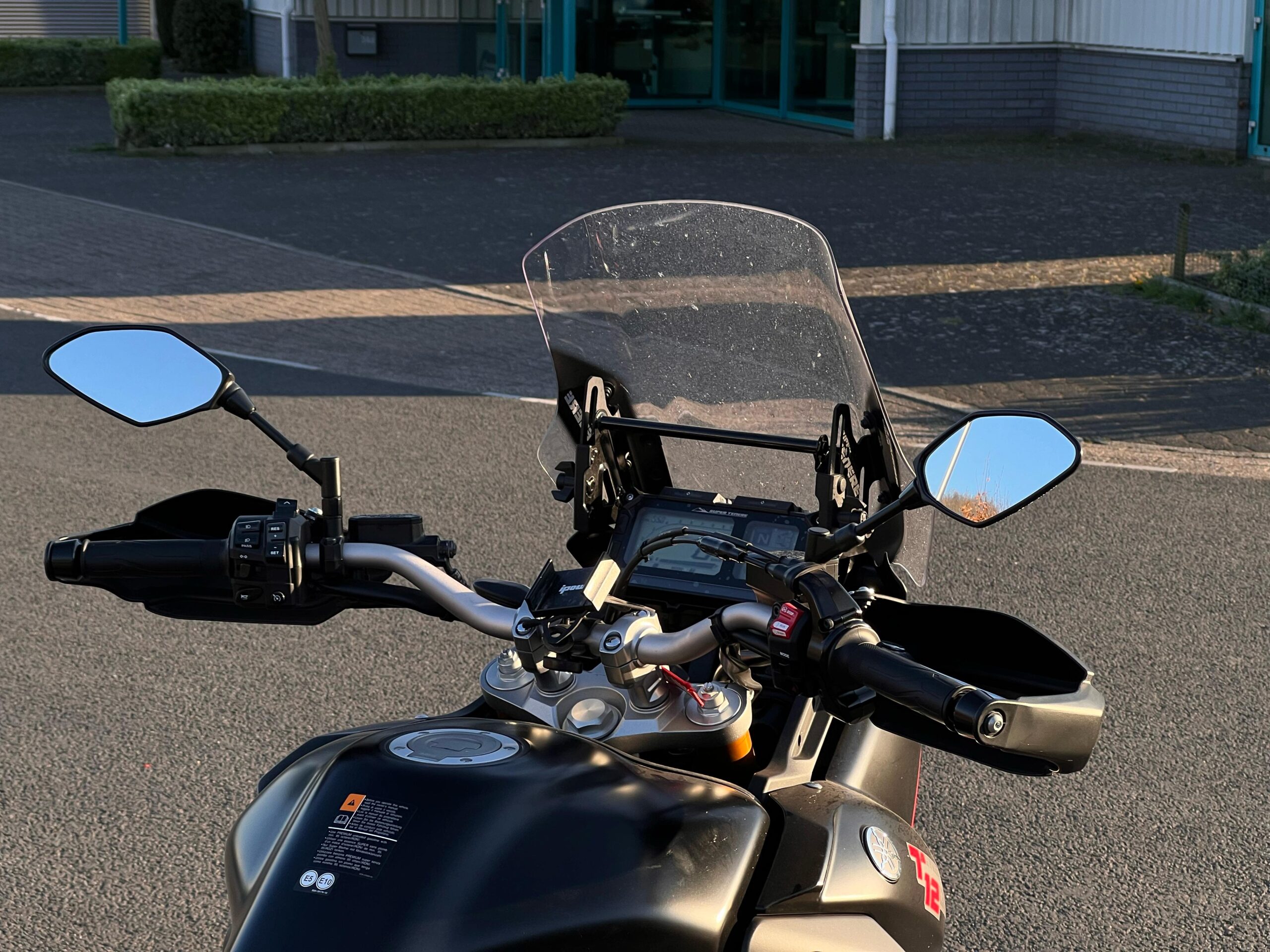 
								Yamaha Super Tenere 1200 full									