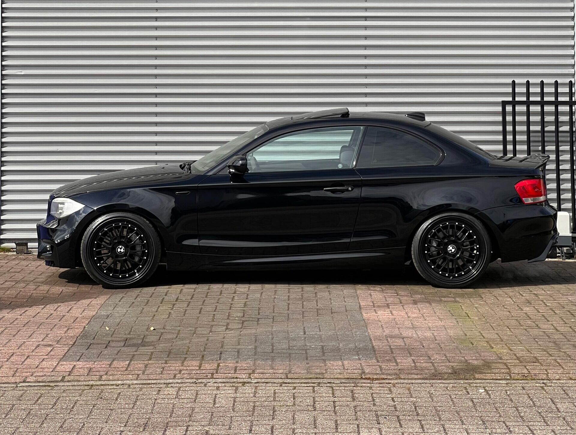 
								BMW 135i Coupe N55 DCT full									