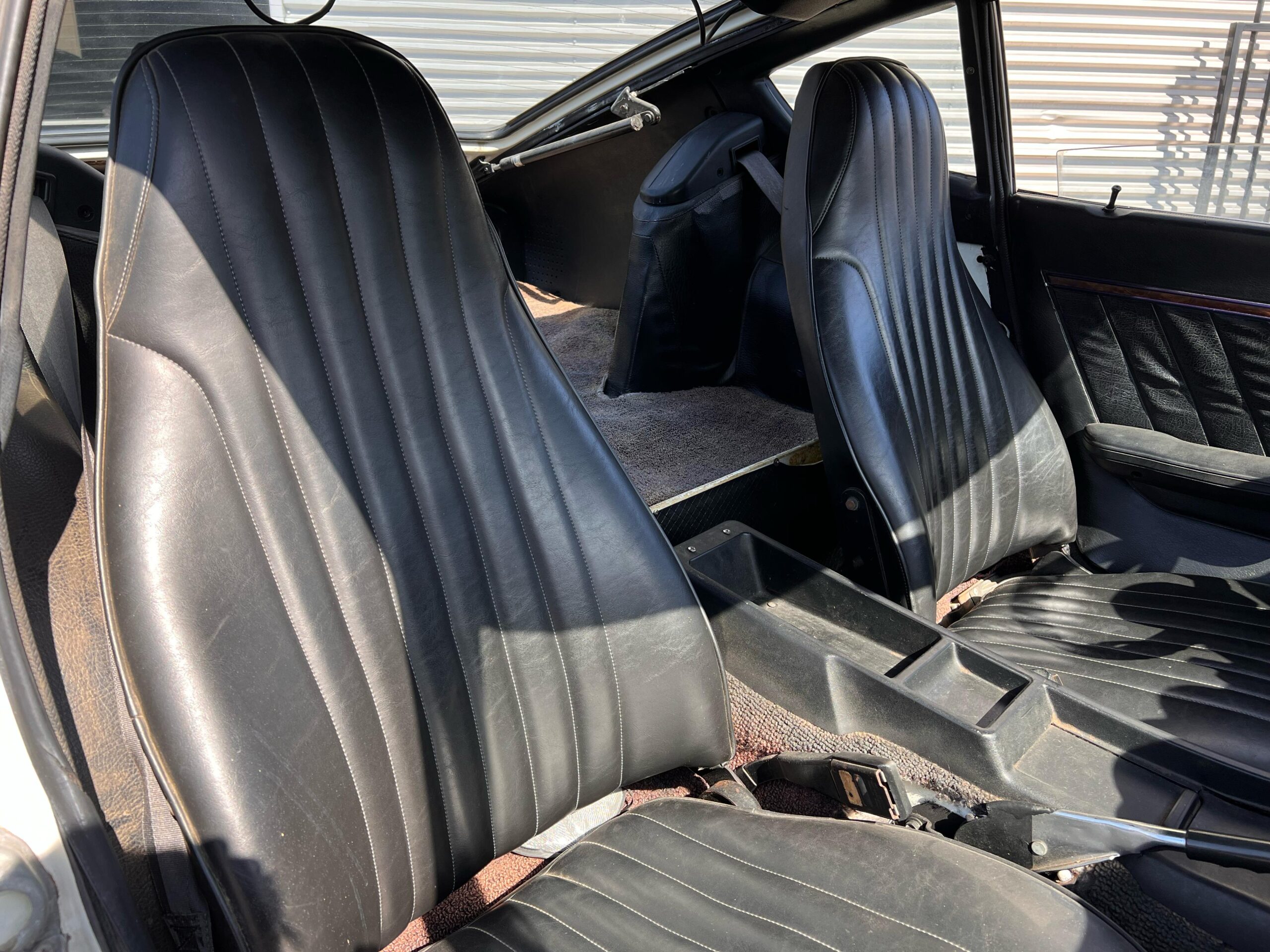 
								Datsun 280z full									