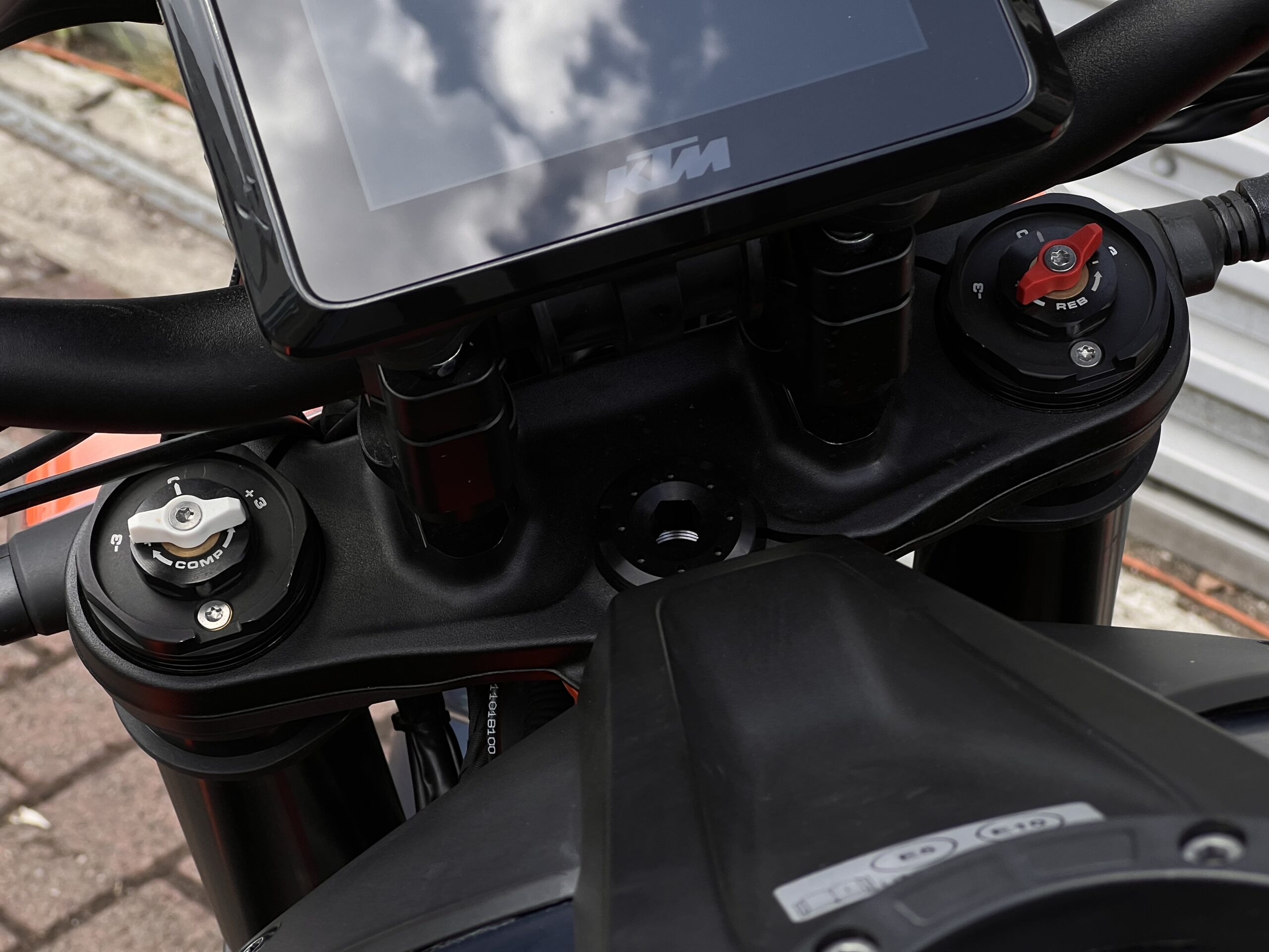 
								KTM Superduke 1290R full									
