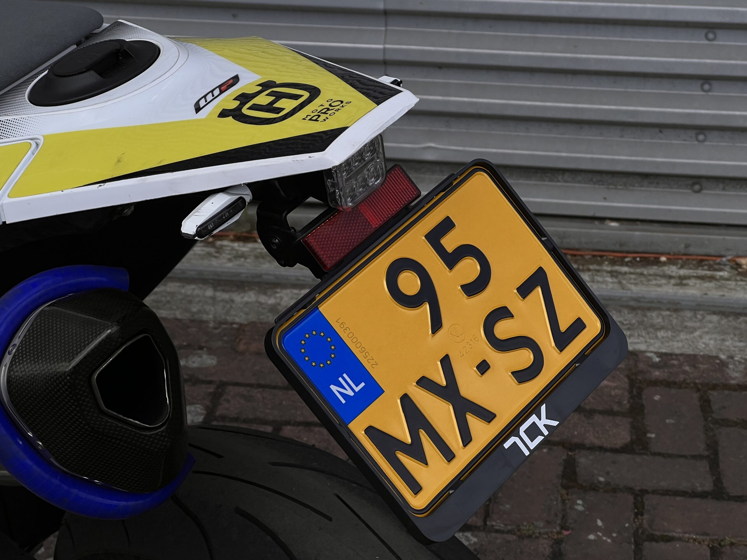 
								Husqvarna 701 SM full									