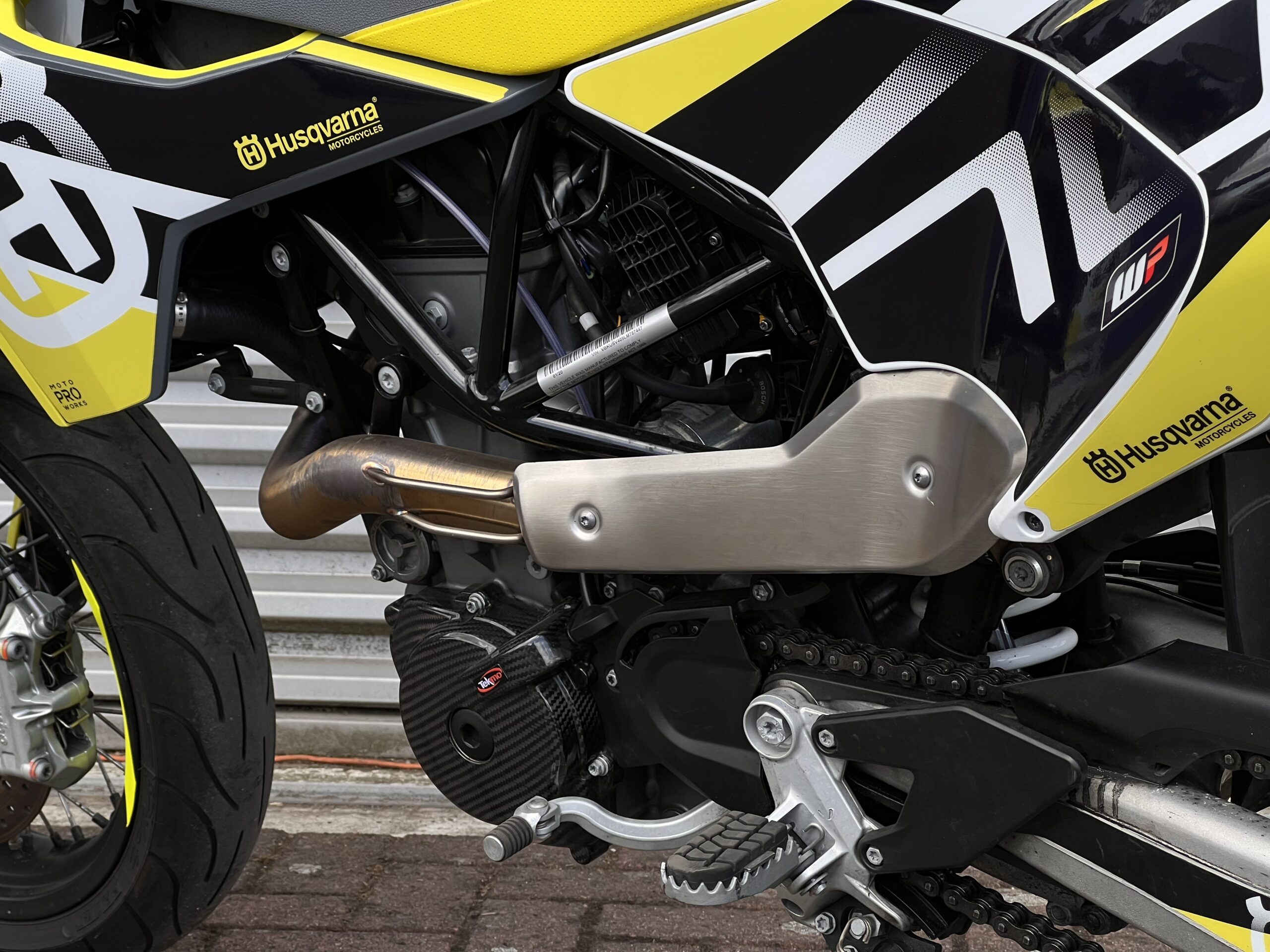 
								Husqvarna 701 SM full									