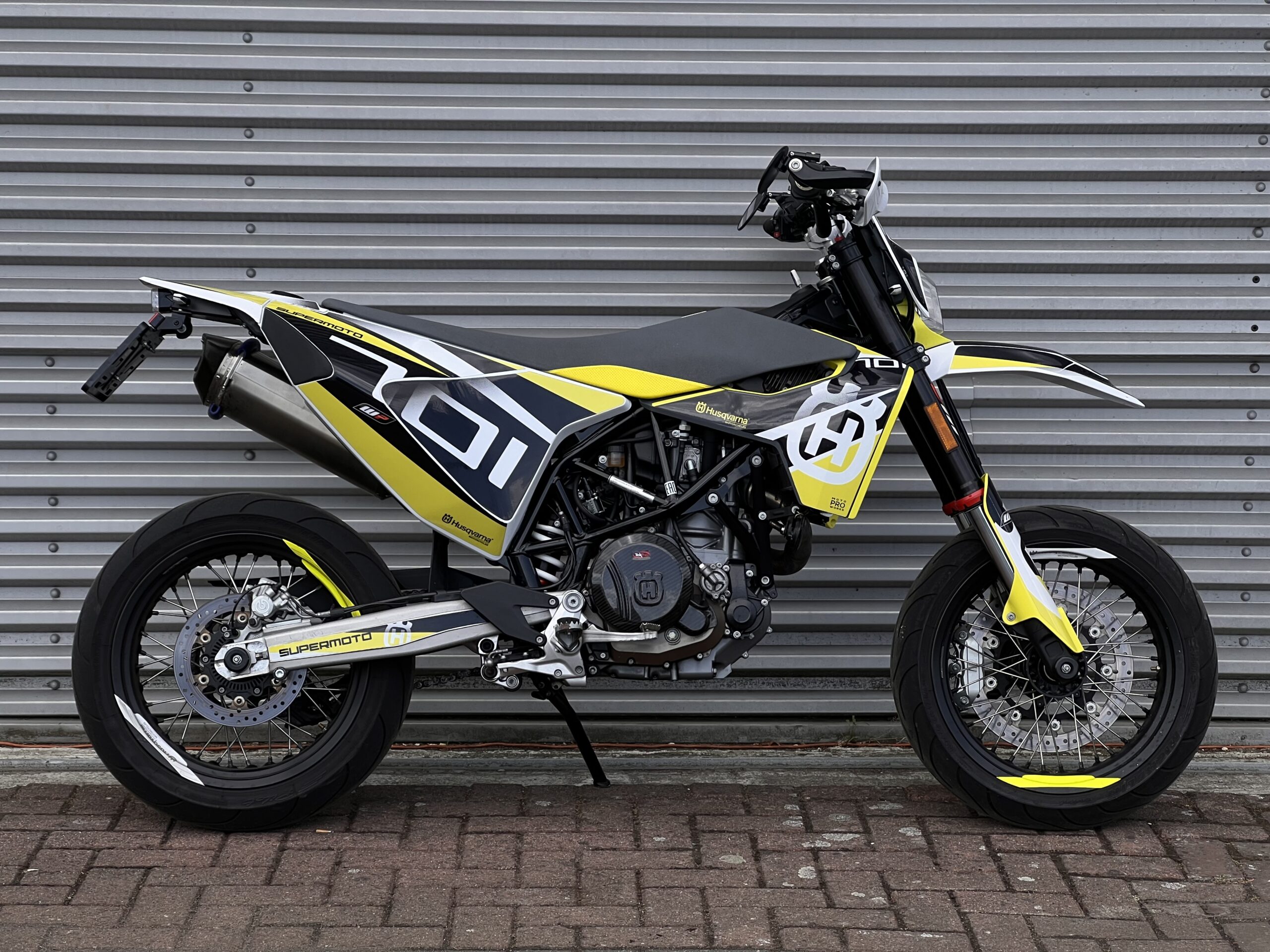 
								Husqvarna 701 SM full									