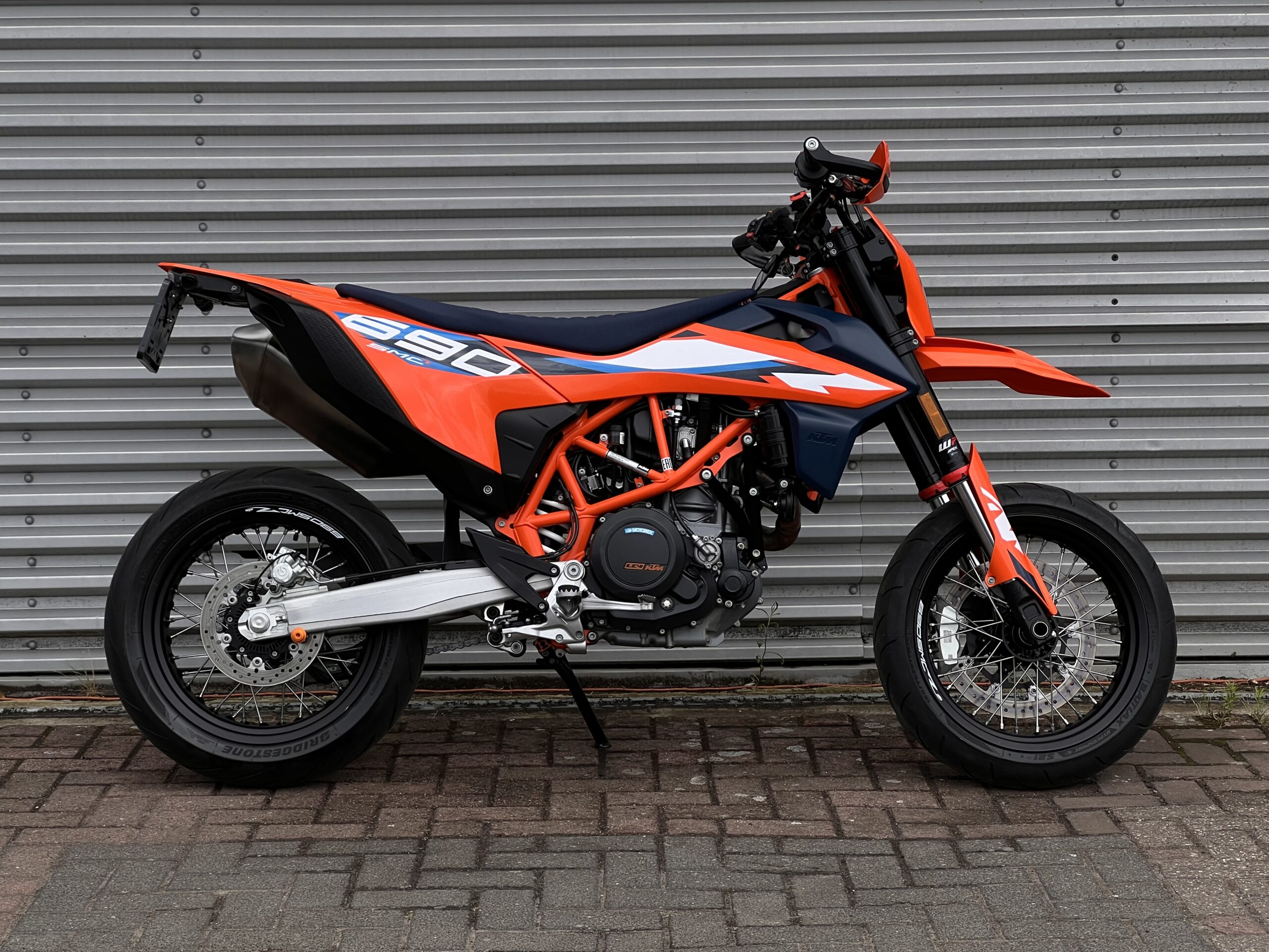 
								KTM SMC-R 690 full									
