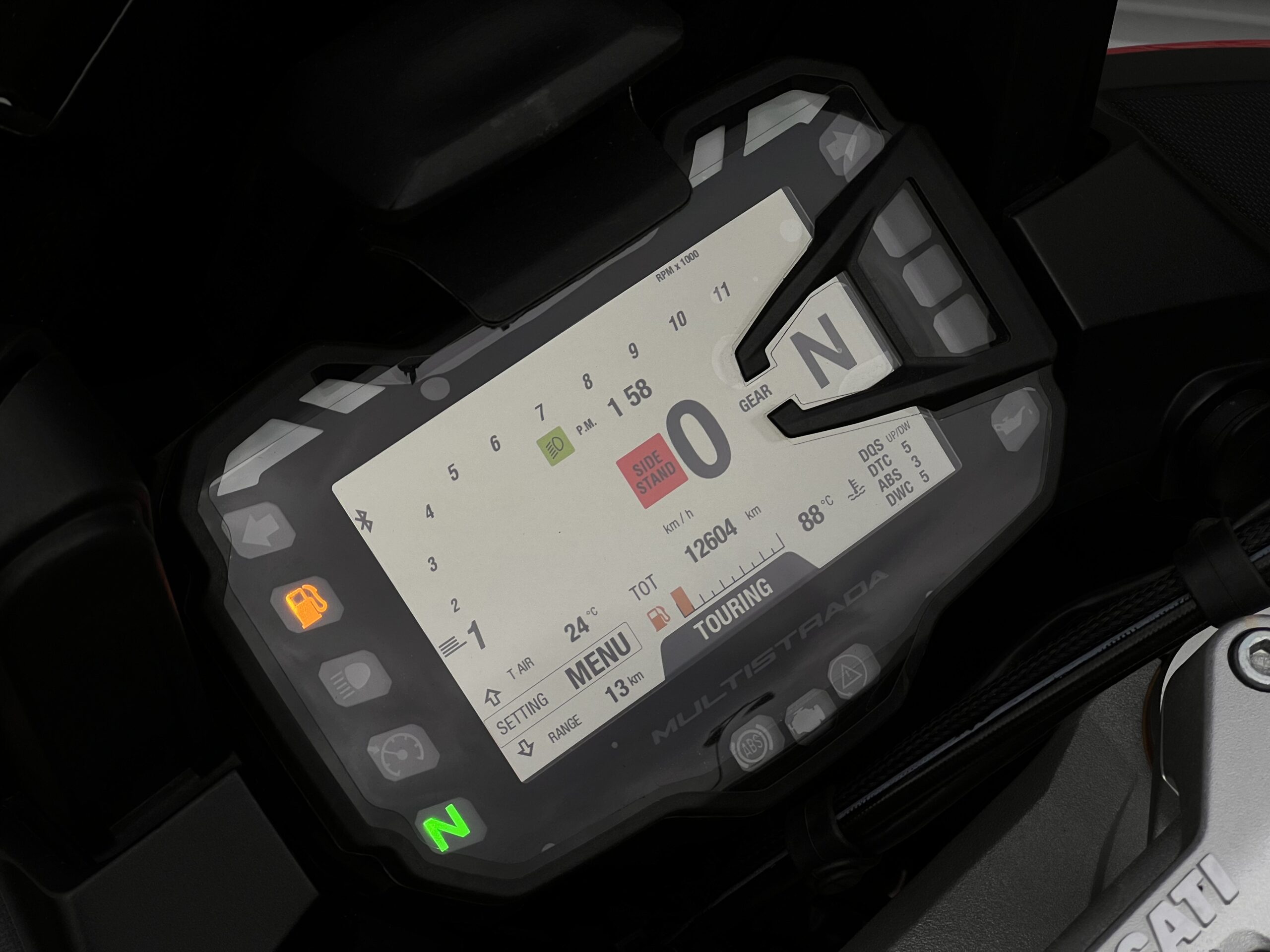 
								Ducati 1260 Pikes peak full									