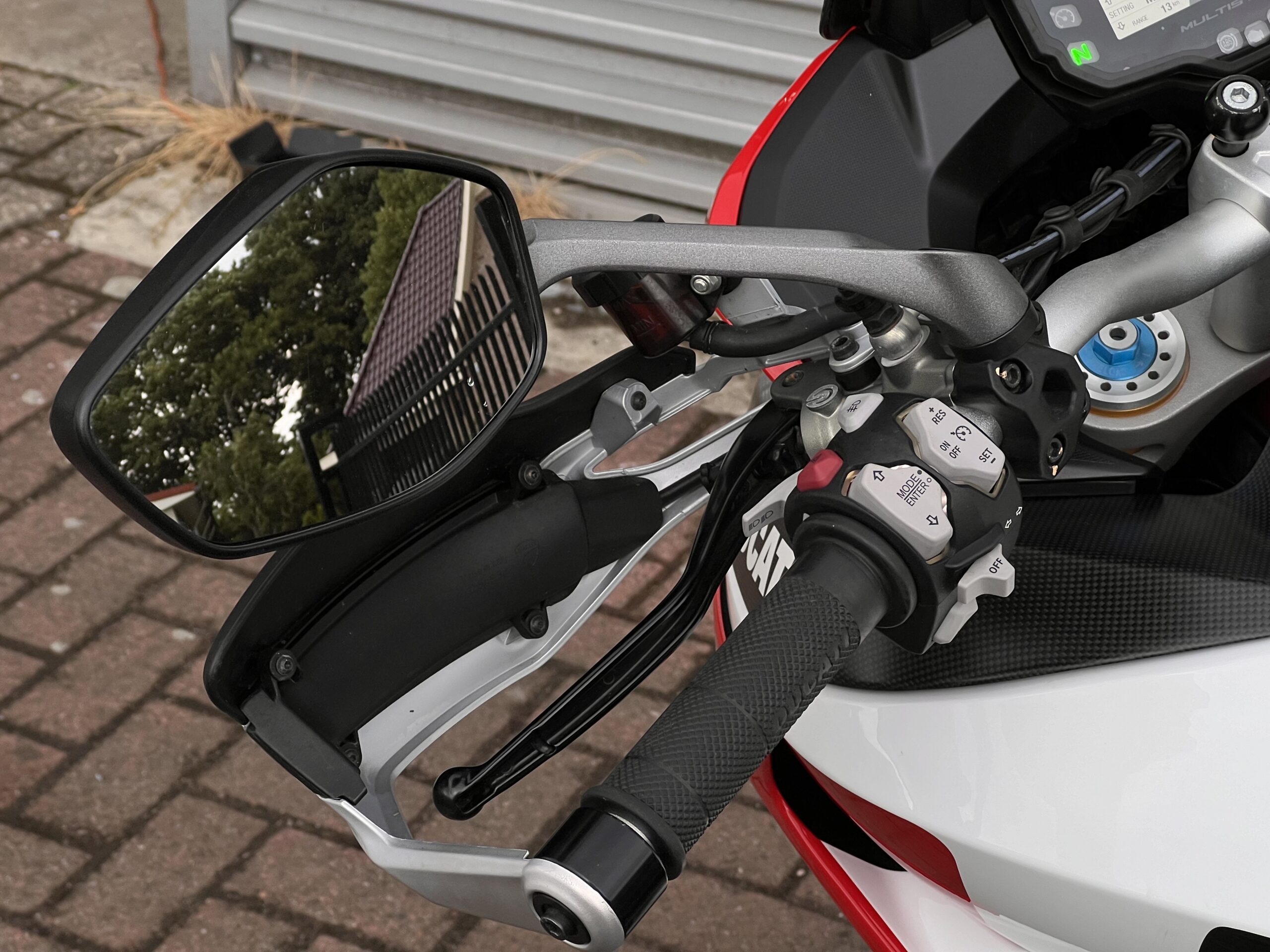 
								Ducati 1260 Pikes peak full									