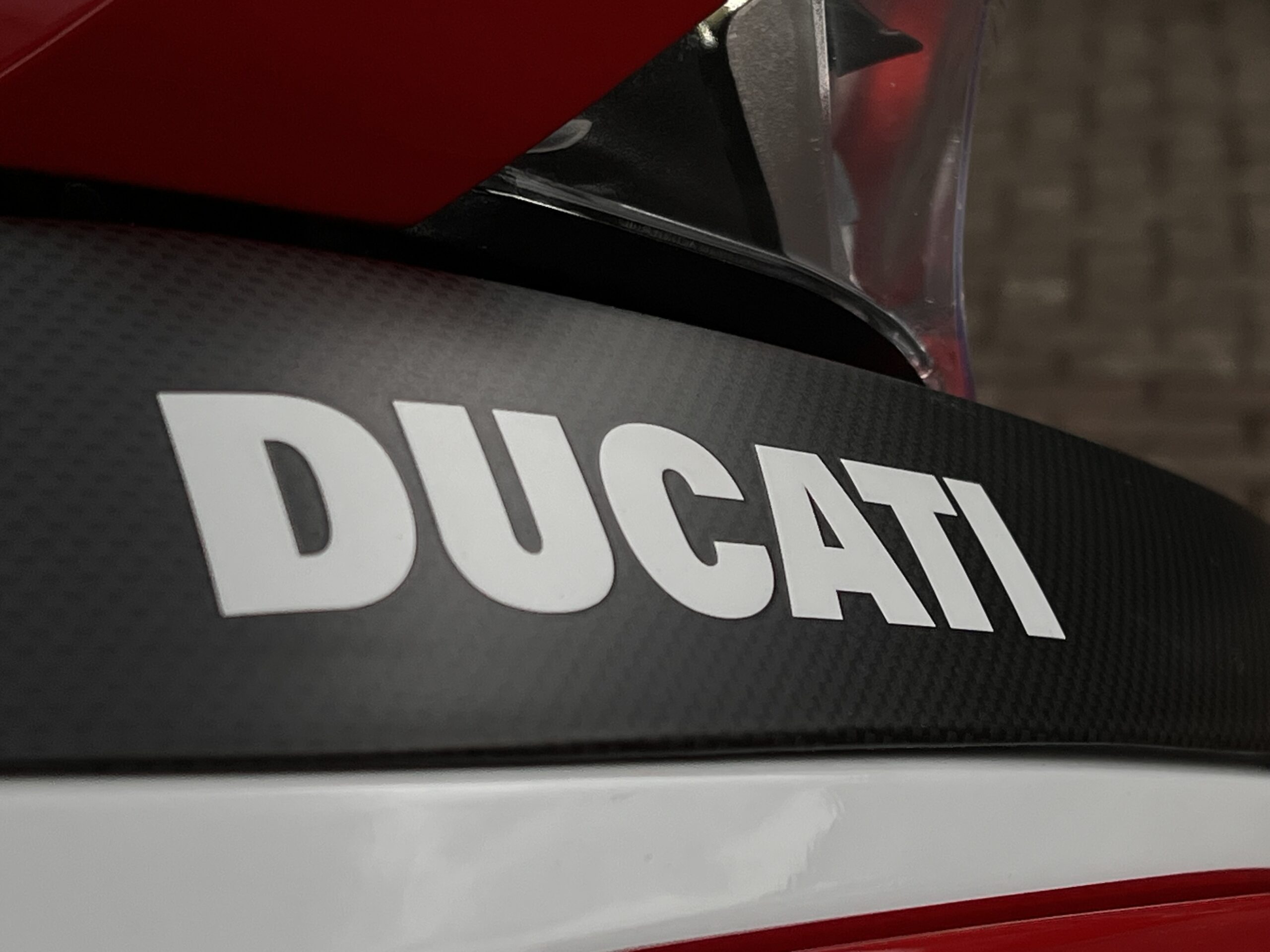 
								Ducati 1260 Pikes peak full									
