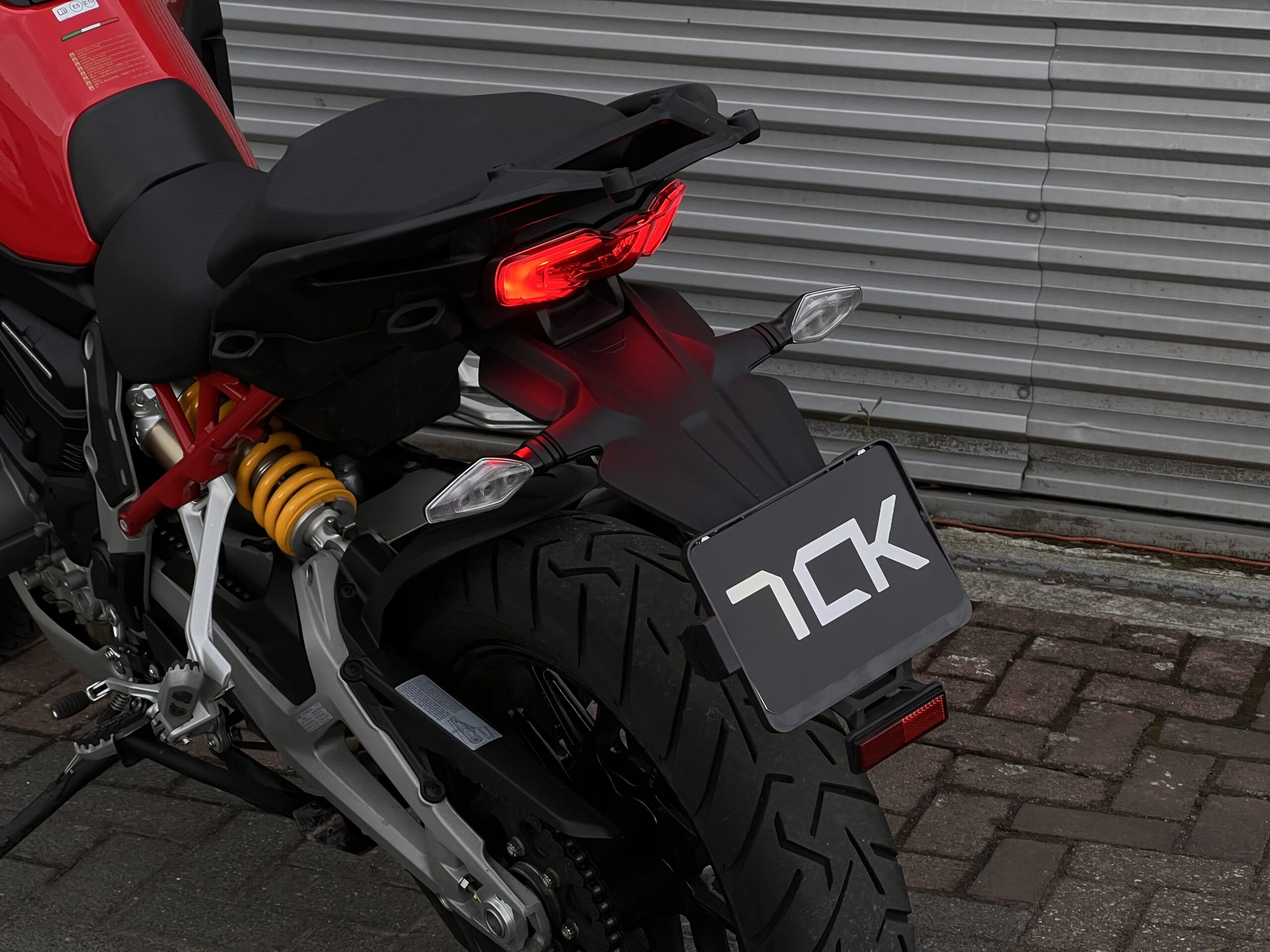 
								Ducati multistrada v4s full									