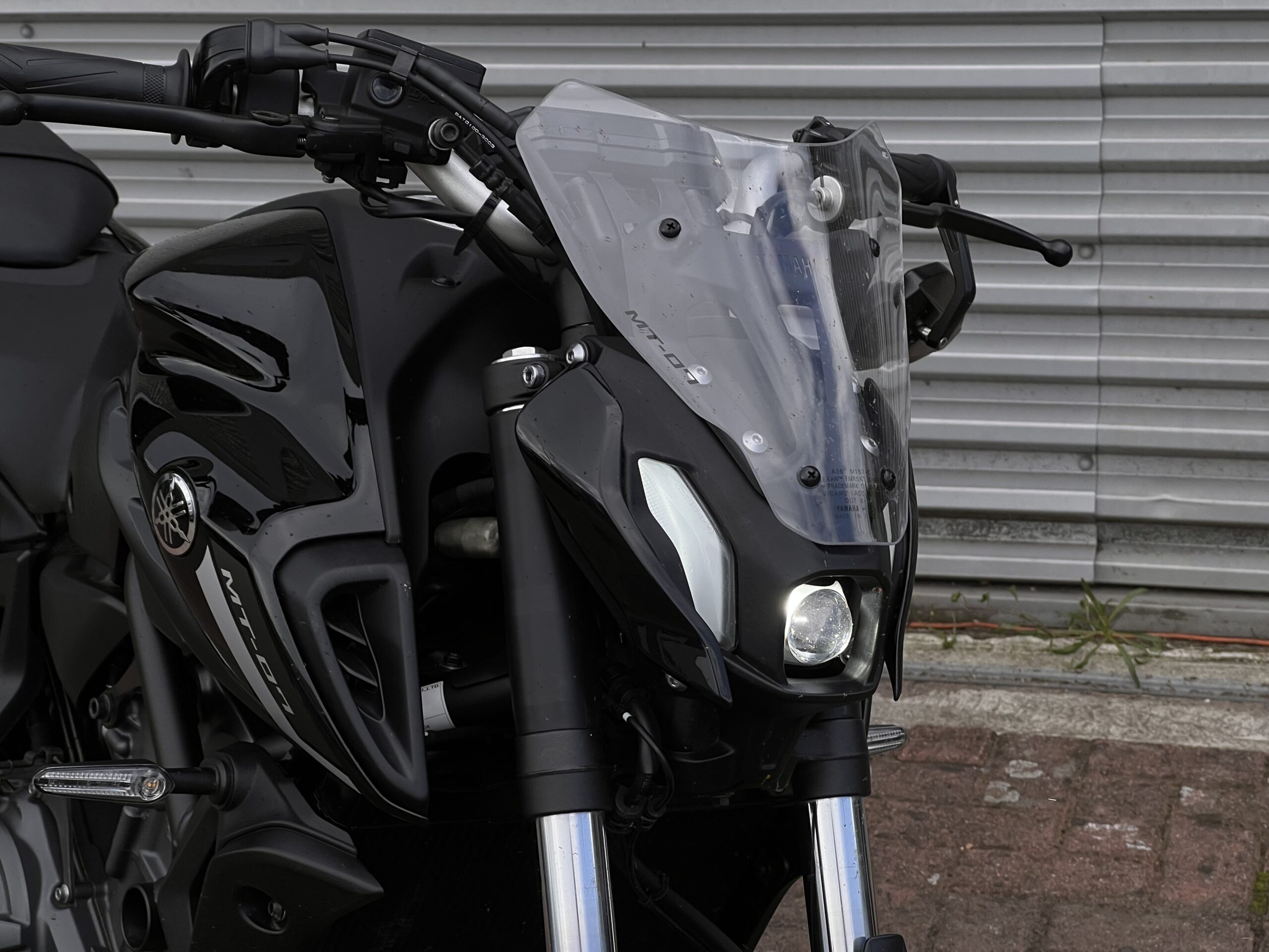
								Yamaha MT-07 full									