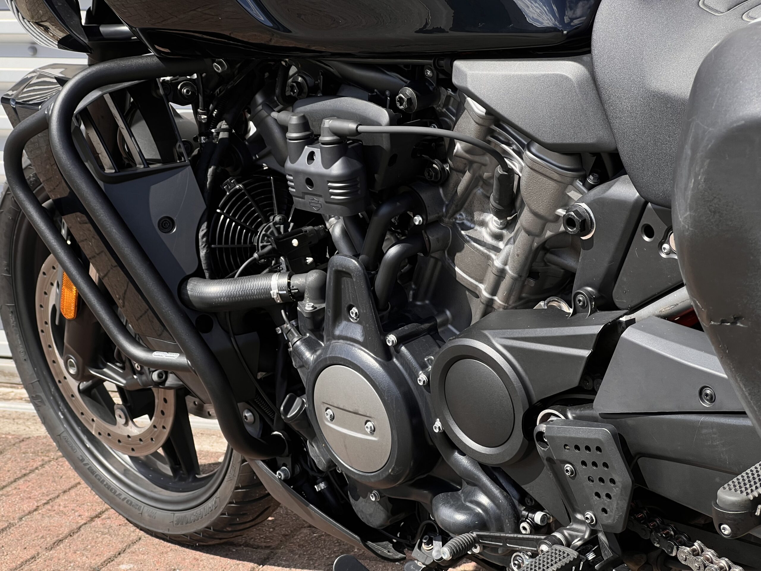 
								Harley Davidson Pan America full									