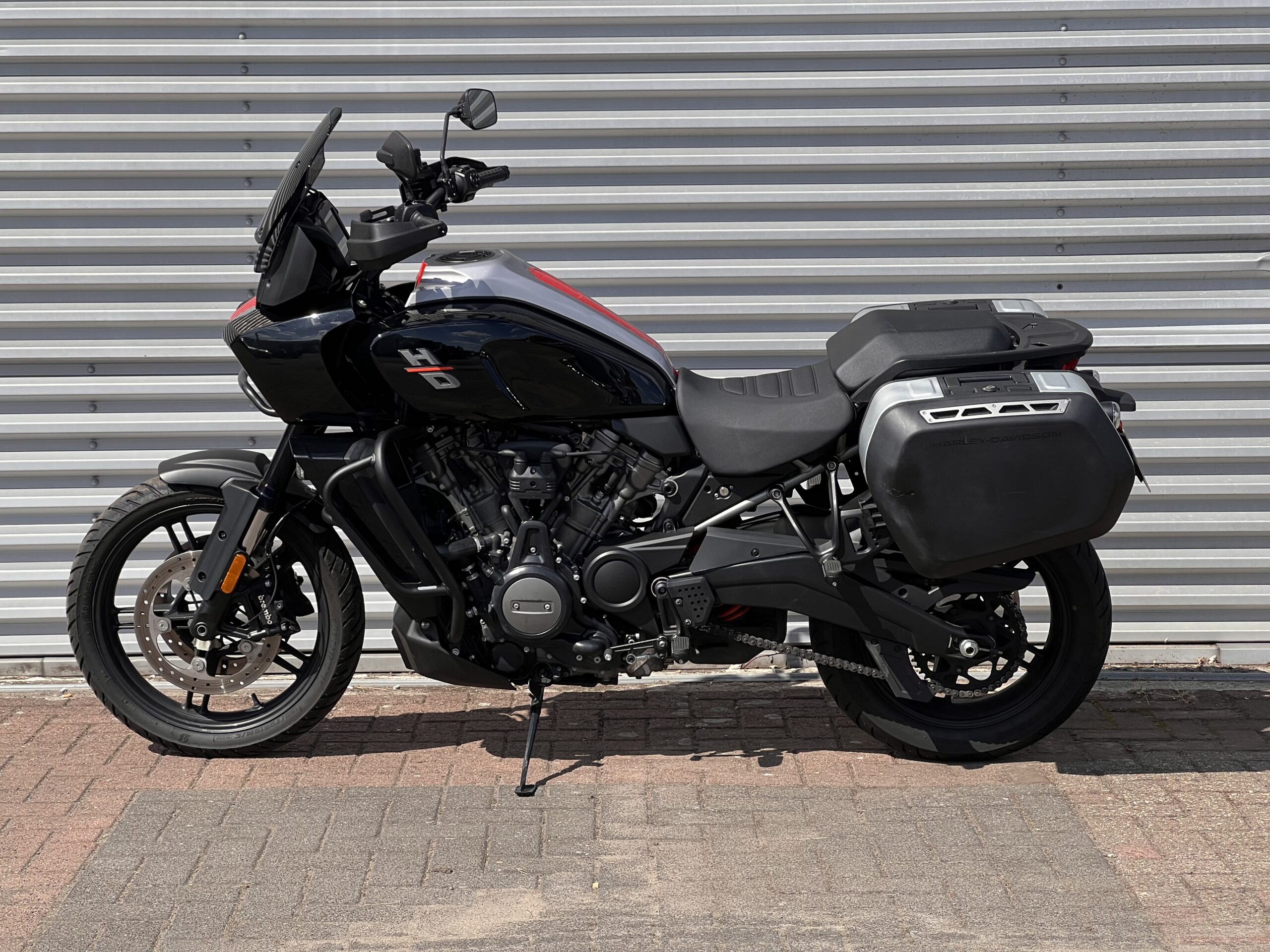 
								Harley Davidson Pan America full									