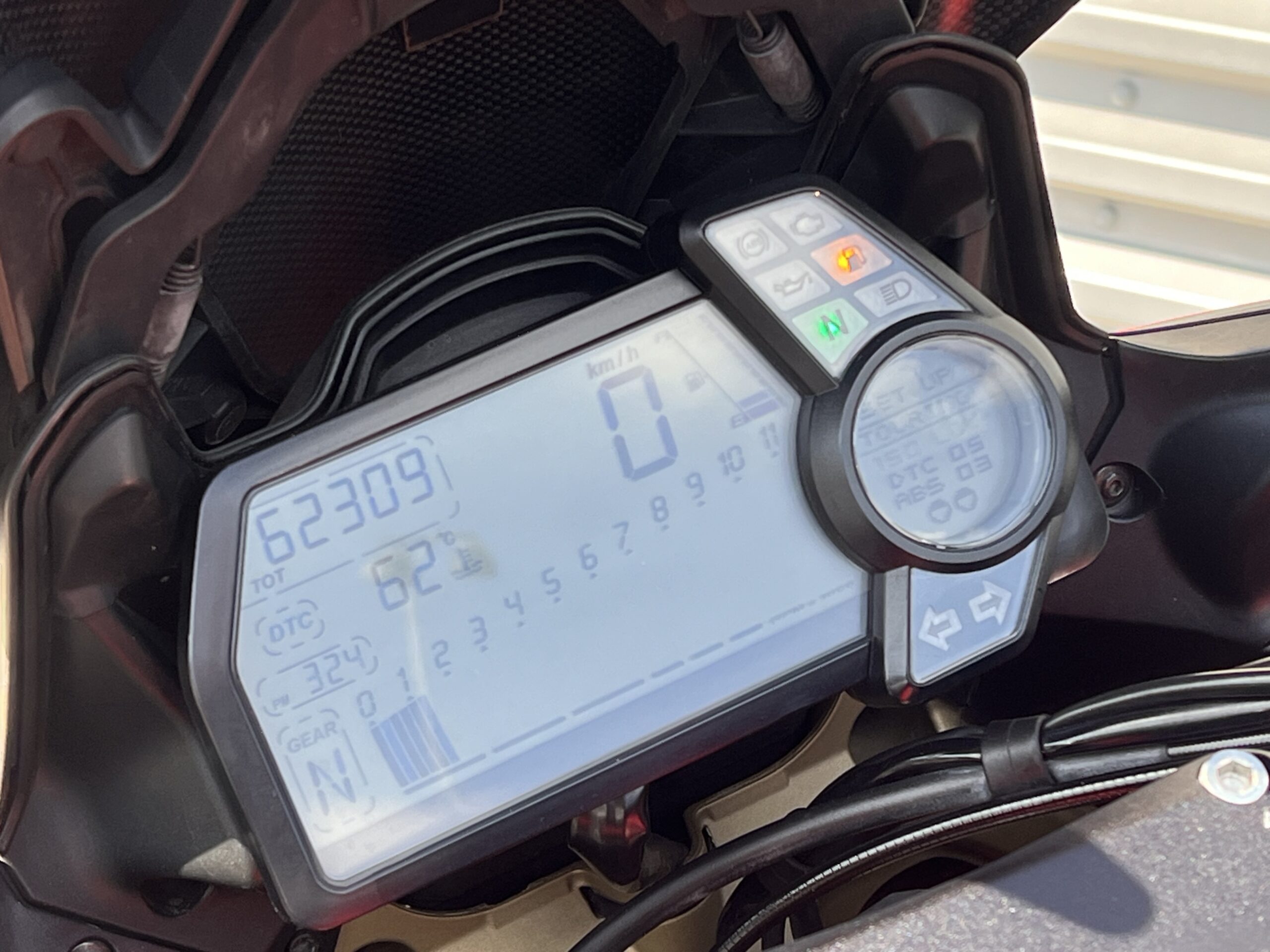 
								Ducati Multistrada 1200 s full									