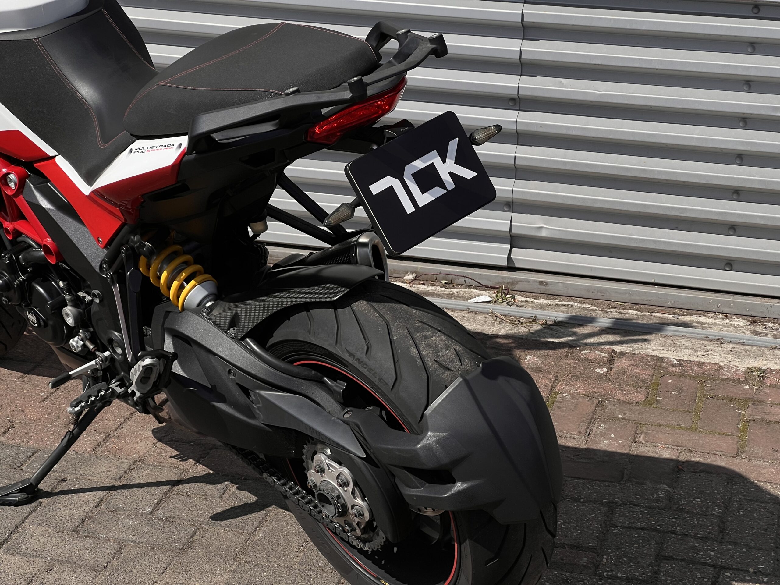 
								Ducati Multistrada 1200 s full									