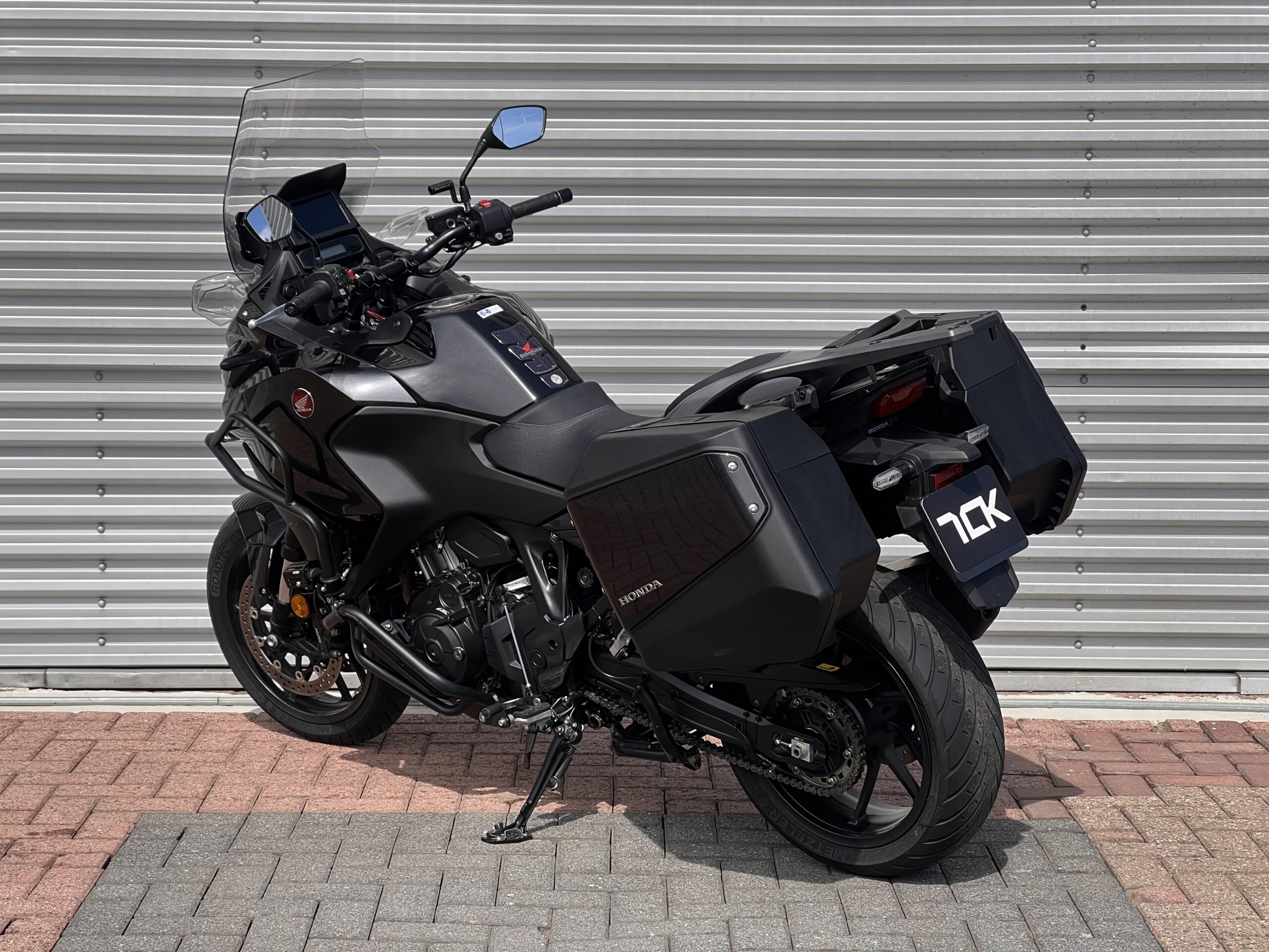 
								Honda NT 1100 A full									