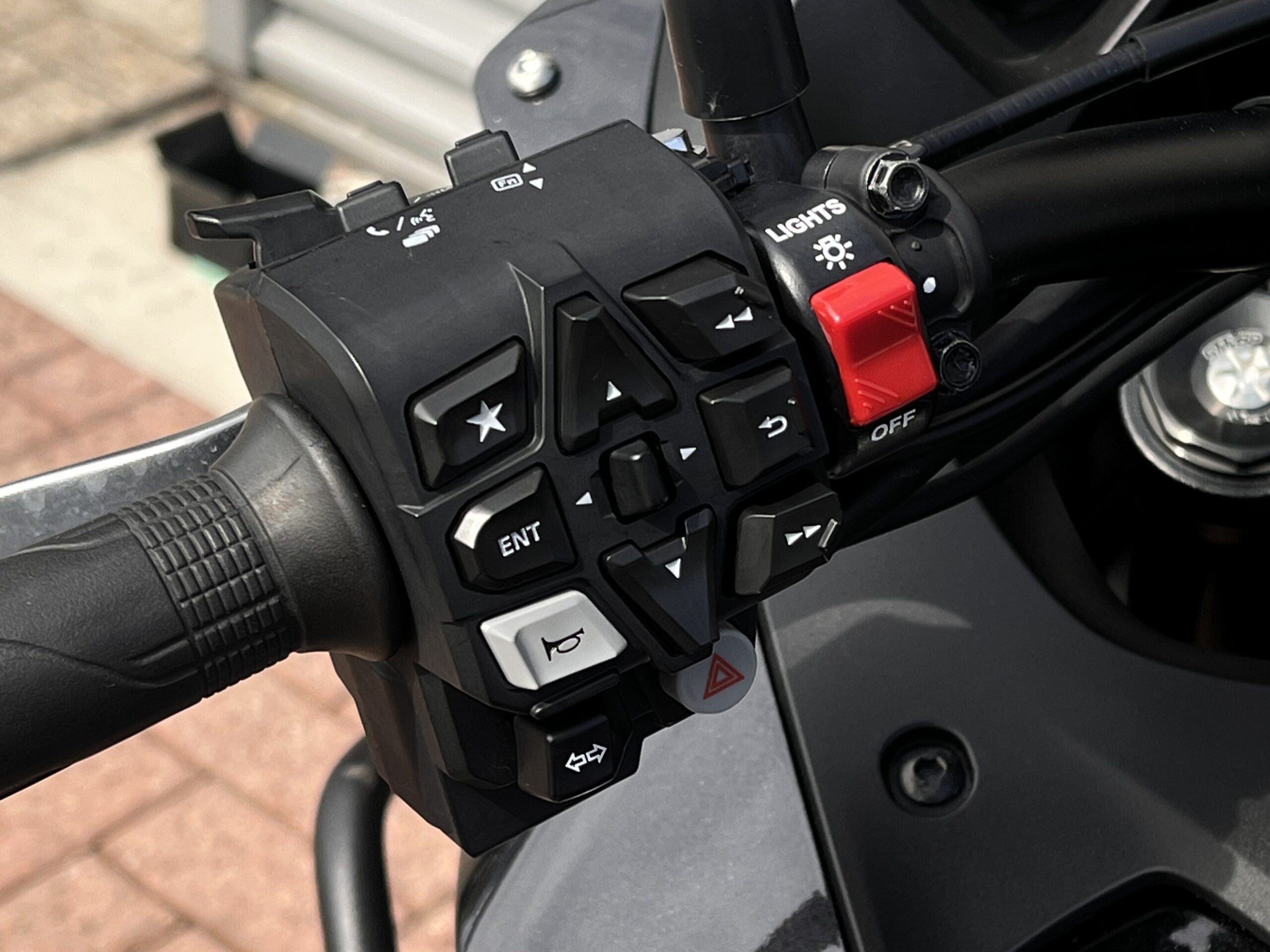 
								Honda NT 1100 A full									