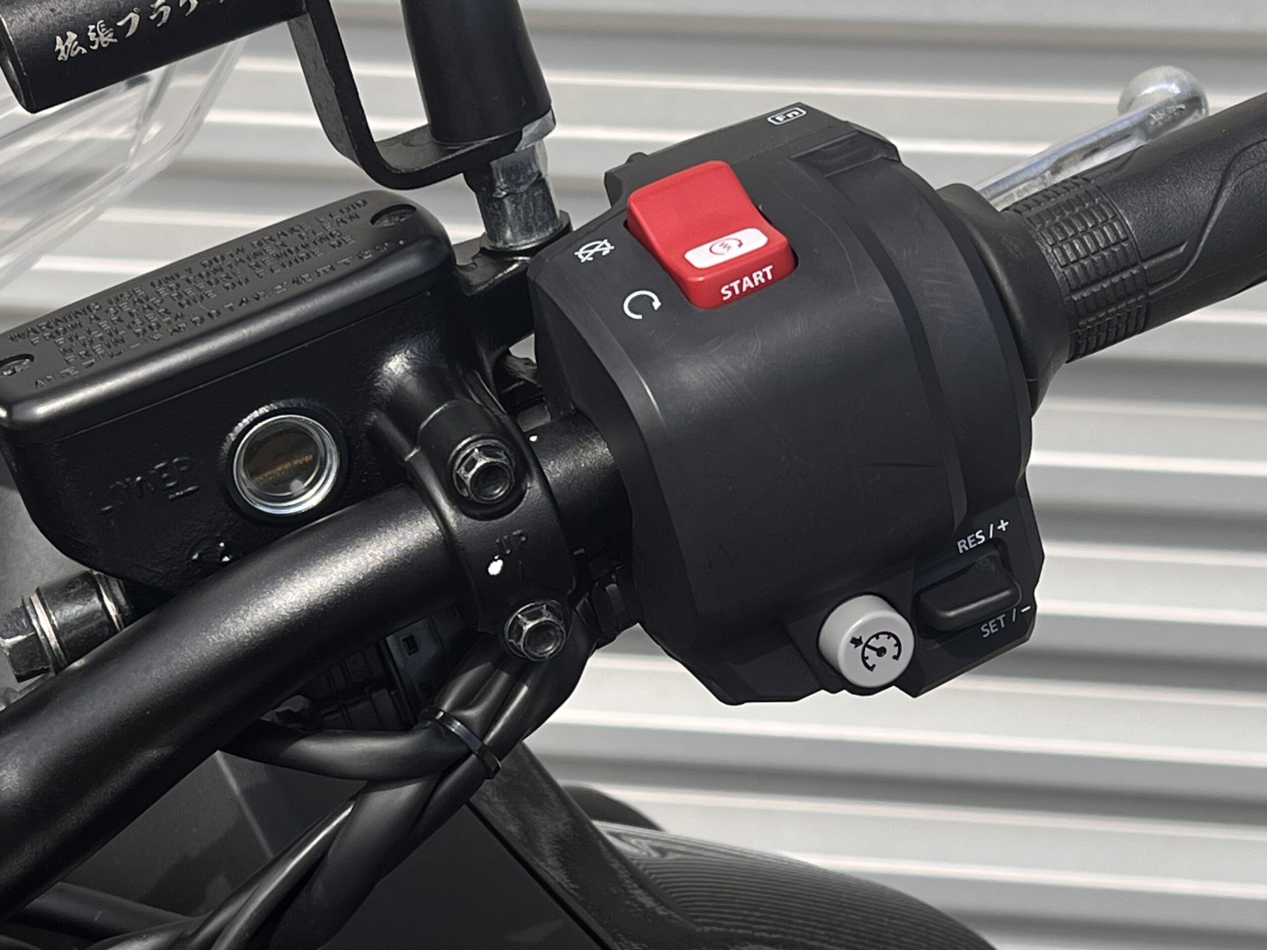 
								Honda NT 1100 A full									