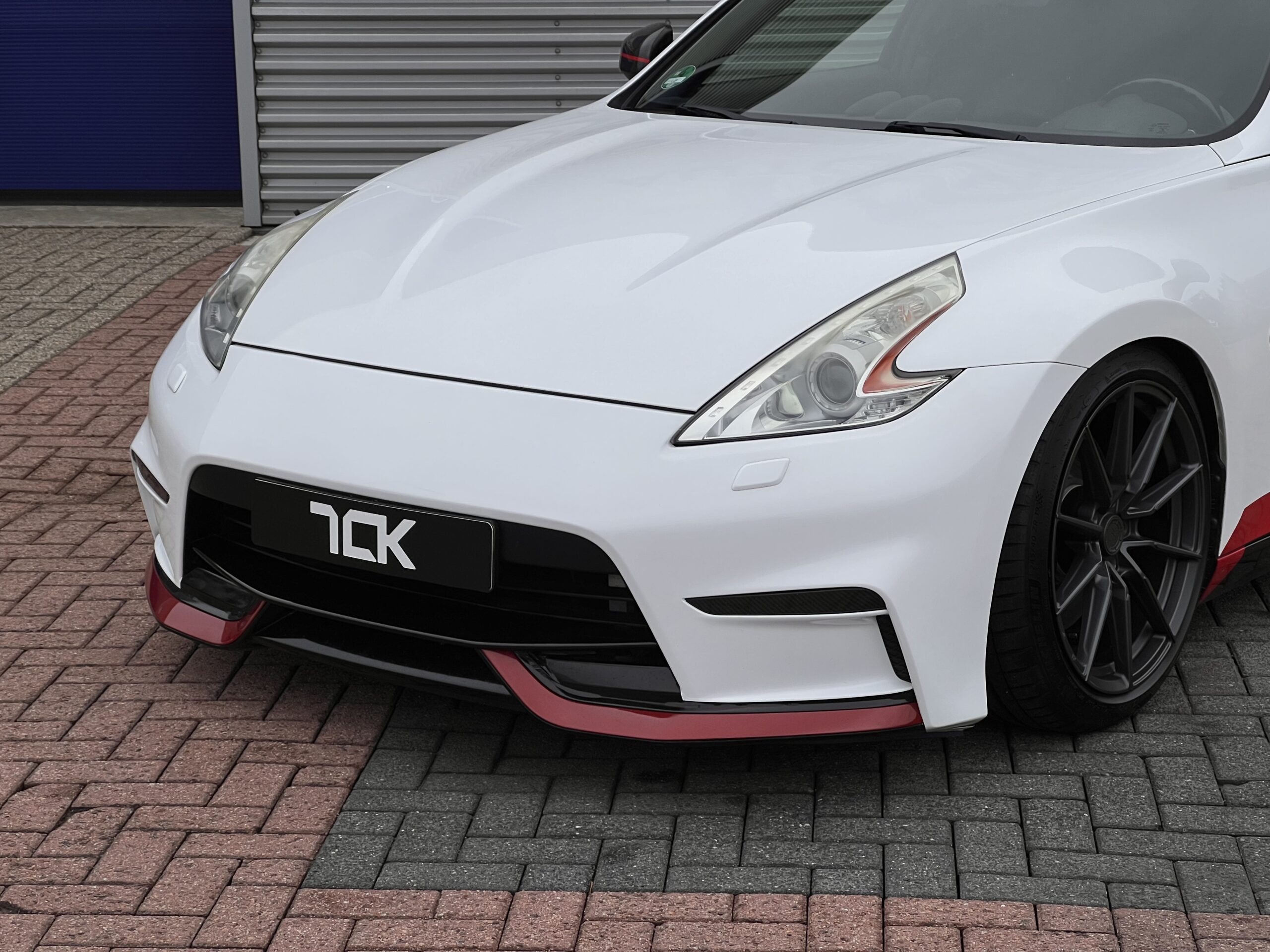 
								Nissan 370Z Nismo full									
