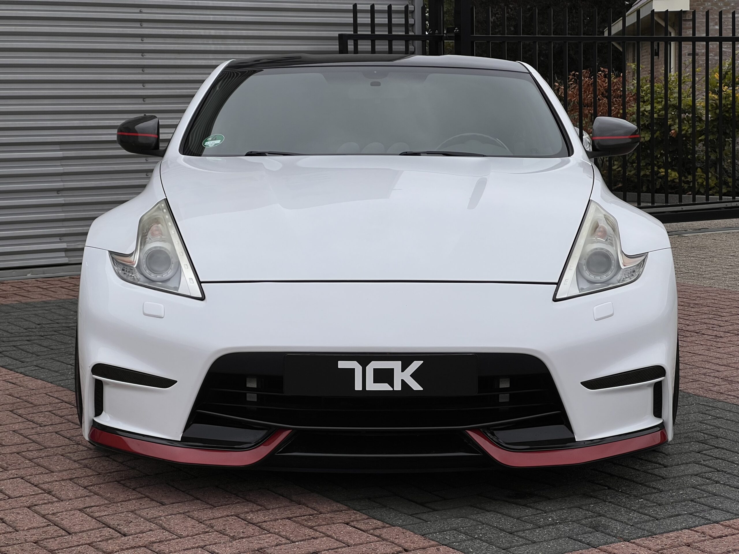 
								Nissan 370Z Nismo full									