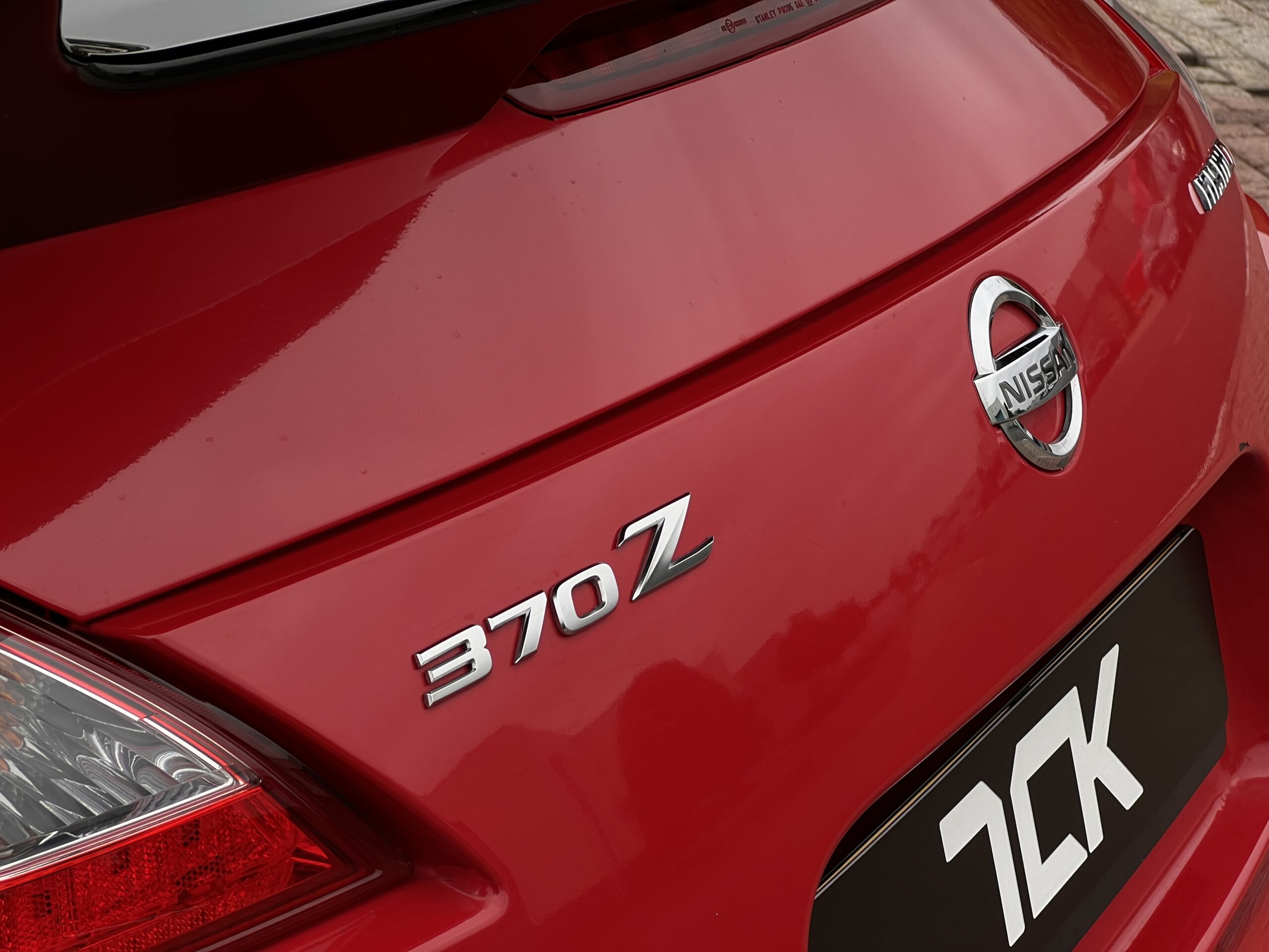 
								Nissan 370Z Nismo full									