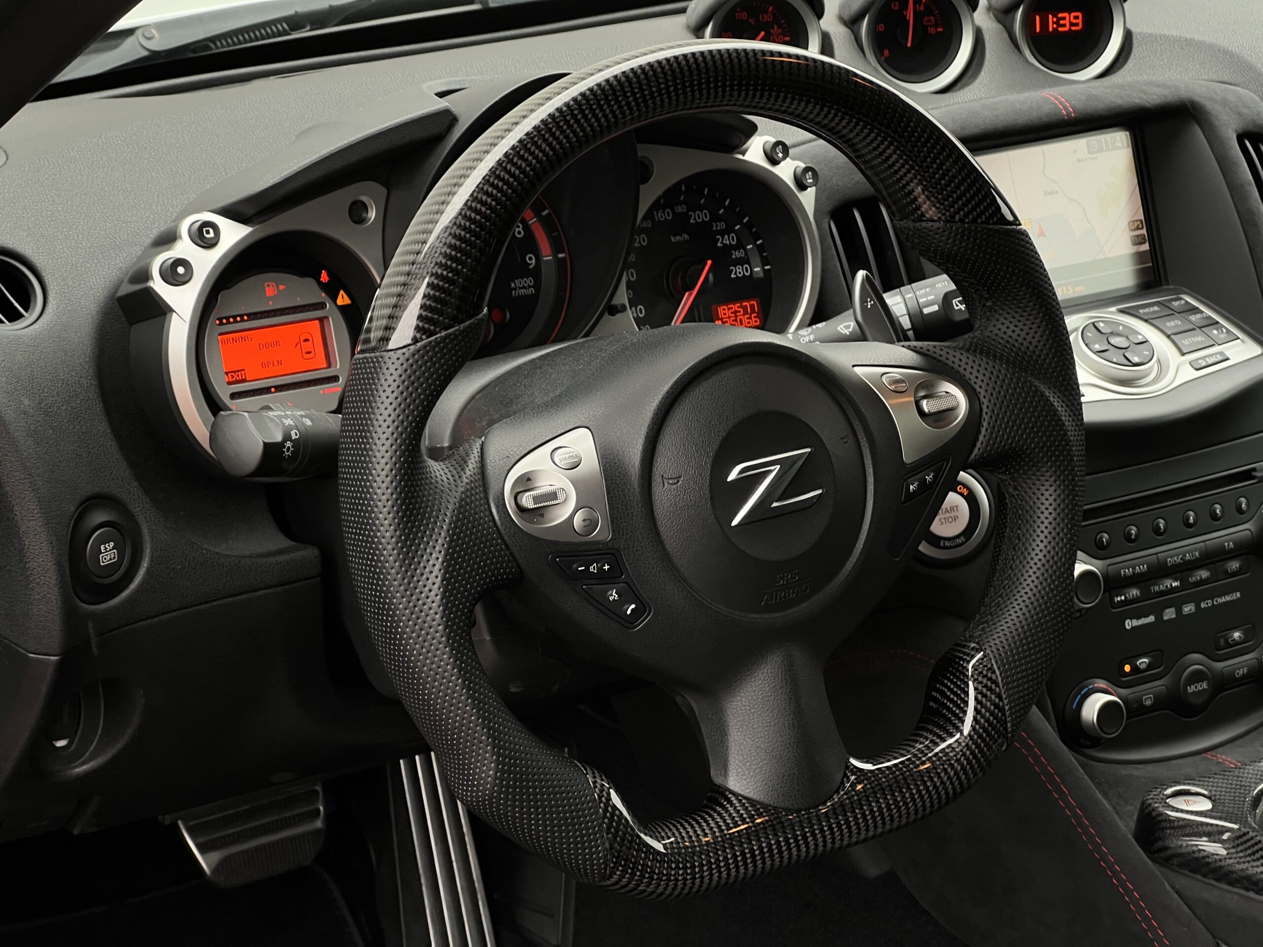 
								Nissan 370Z Nismo full									