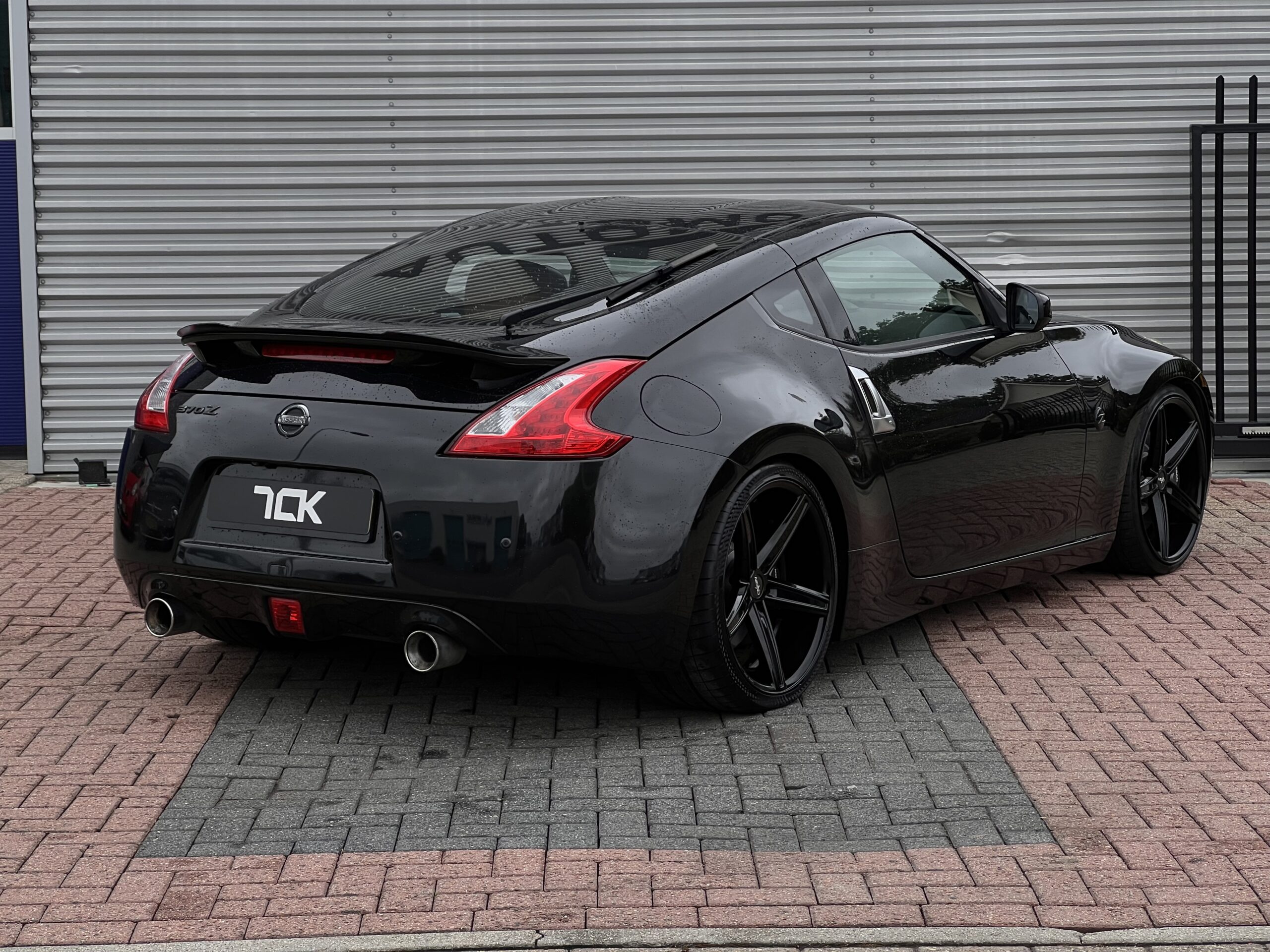 
								Nissan 370Z Zwart full									