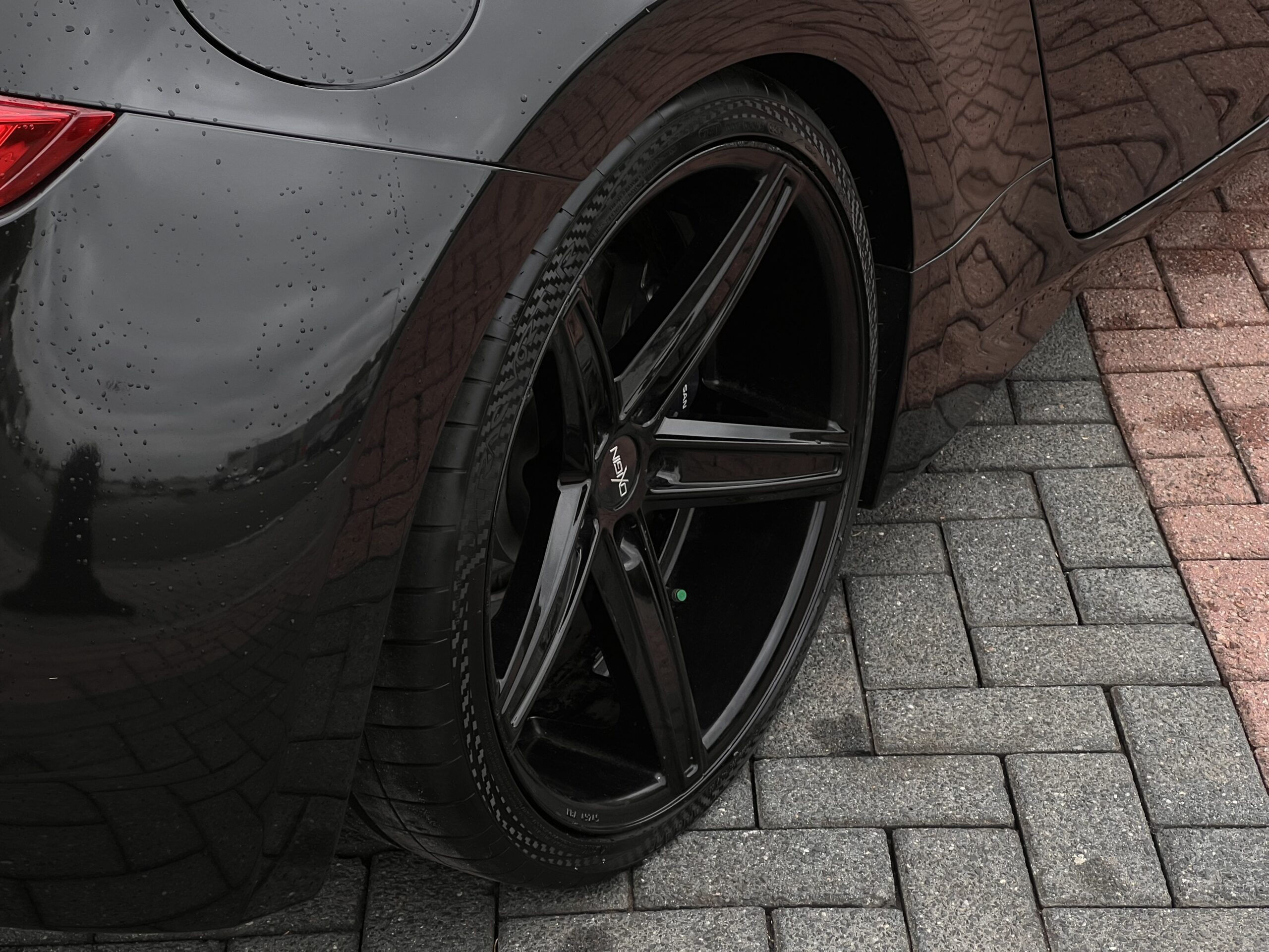 
								Nissan 370Z Zwart full									