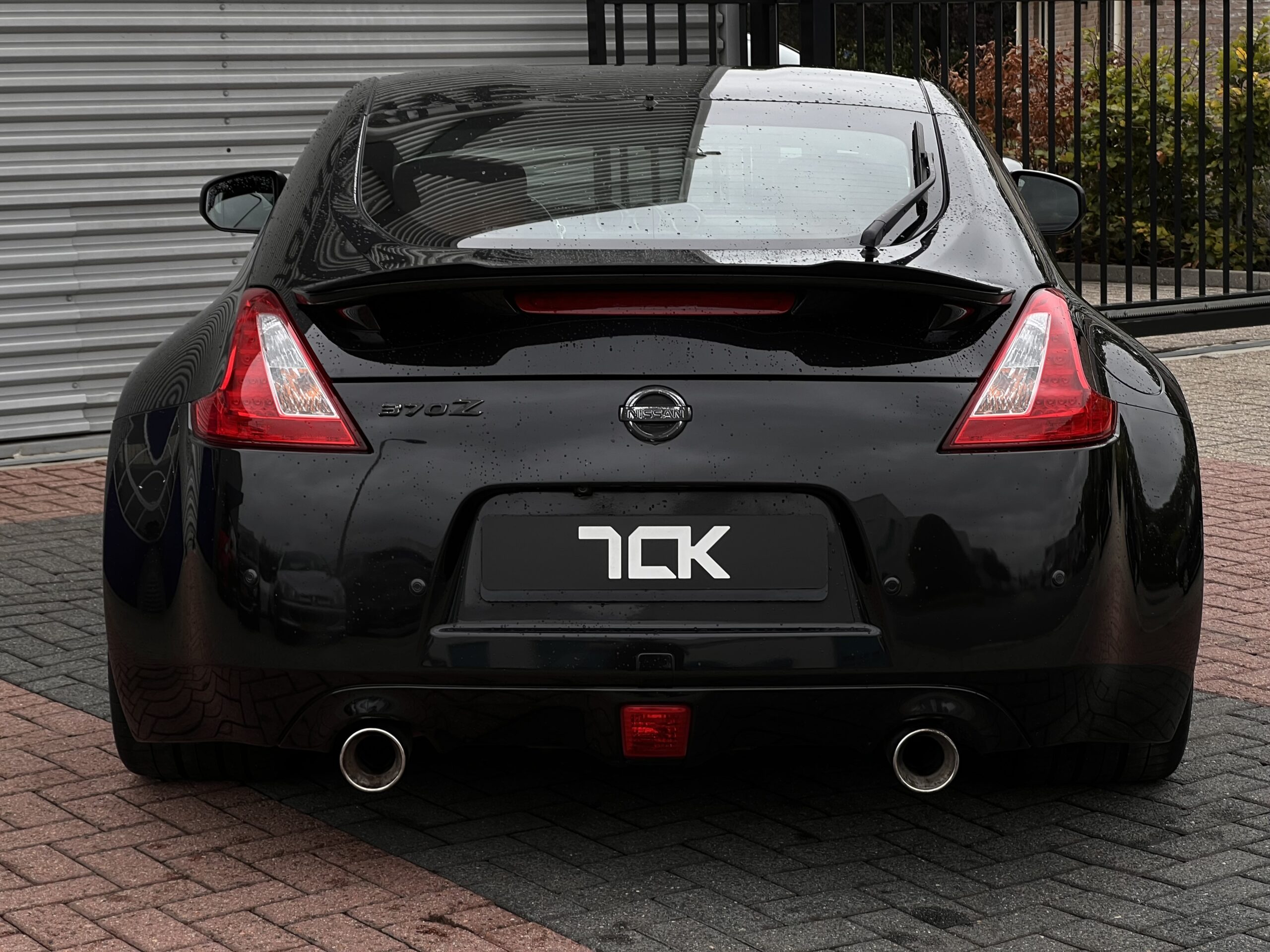 
								Nissan 370Z Zwart full									