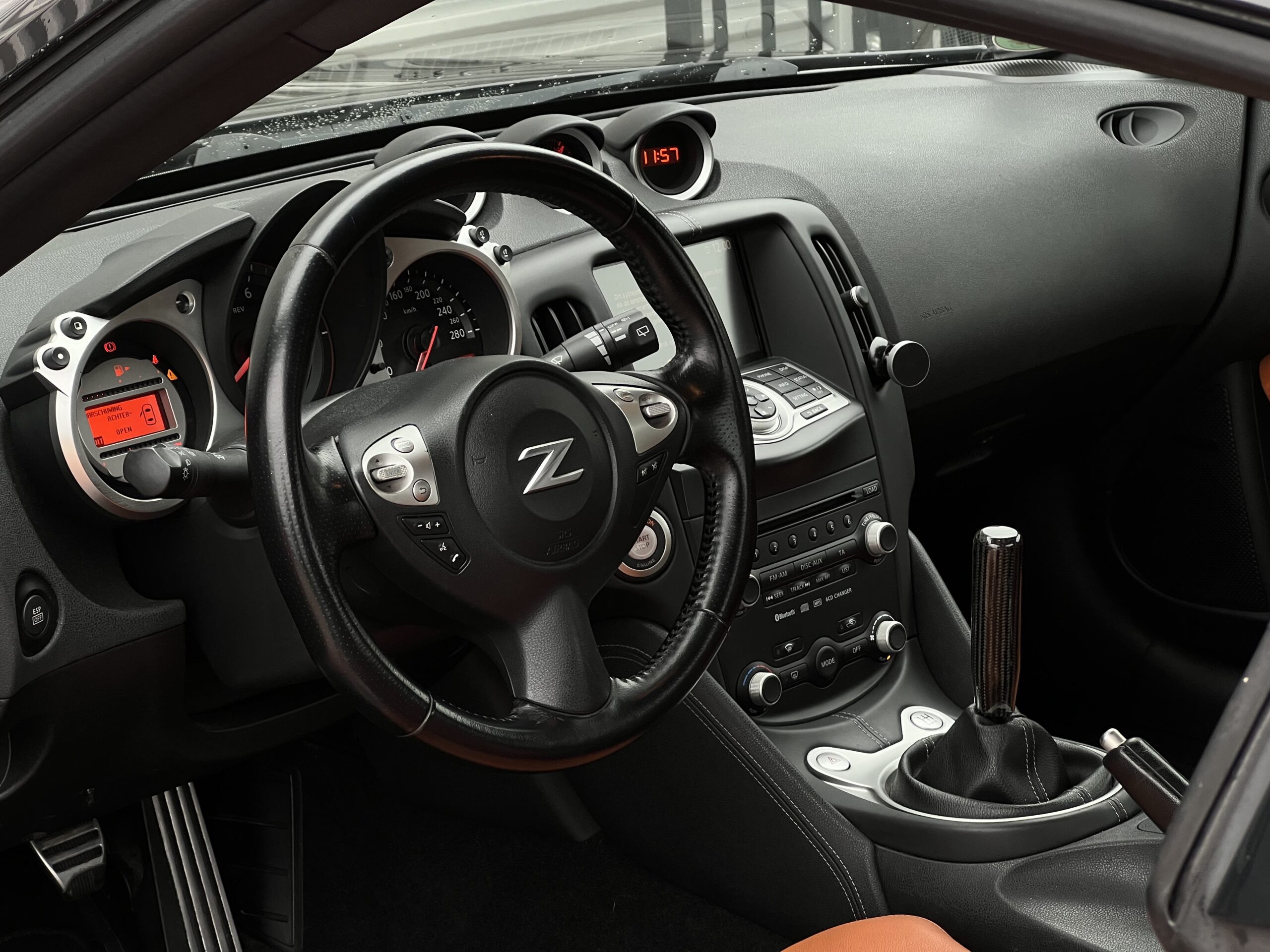 
								Nissan 370Z Zwart full									