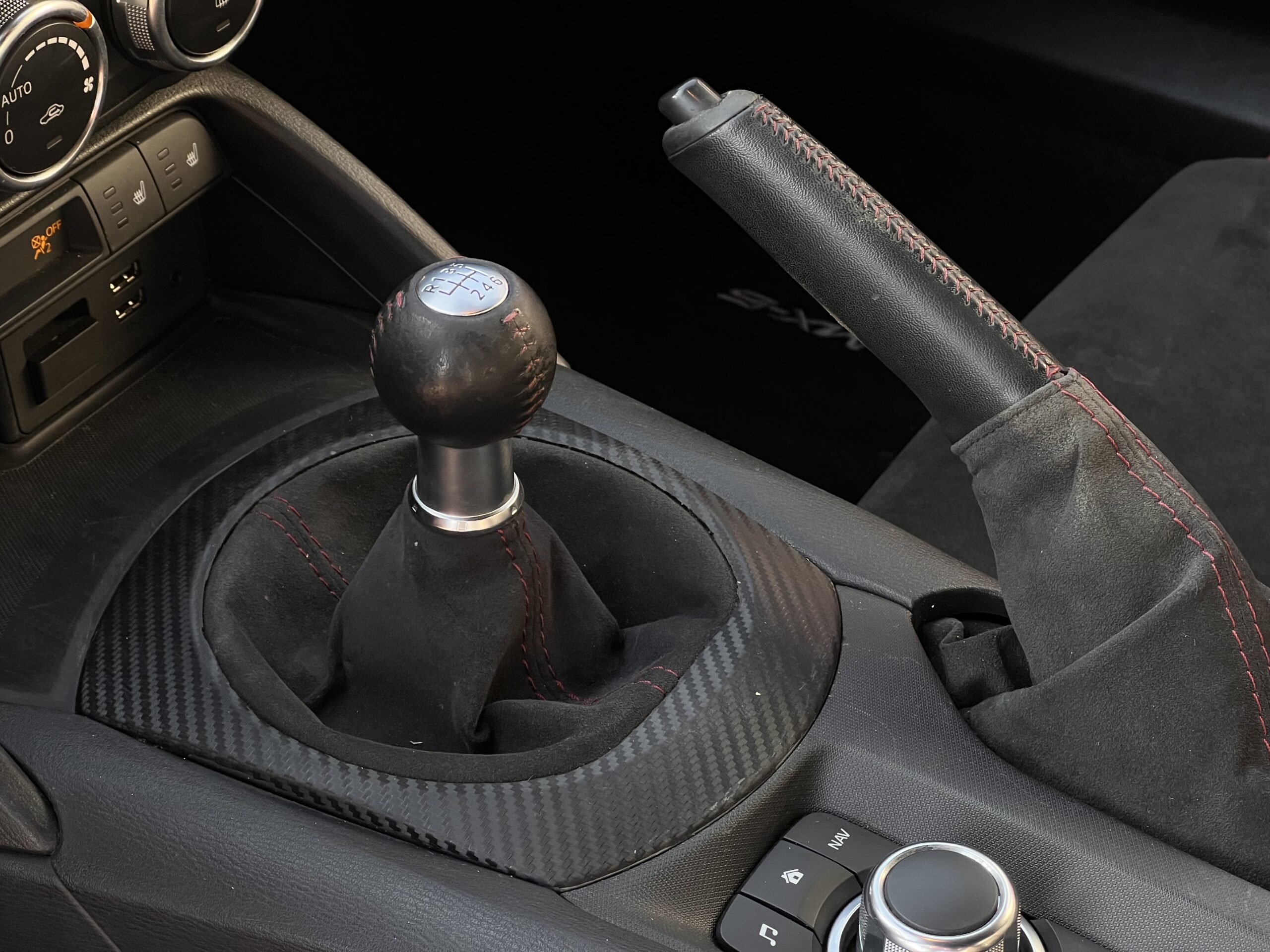 
								Mazda MX-5 ND 2.0 full									