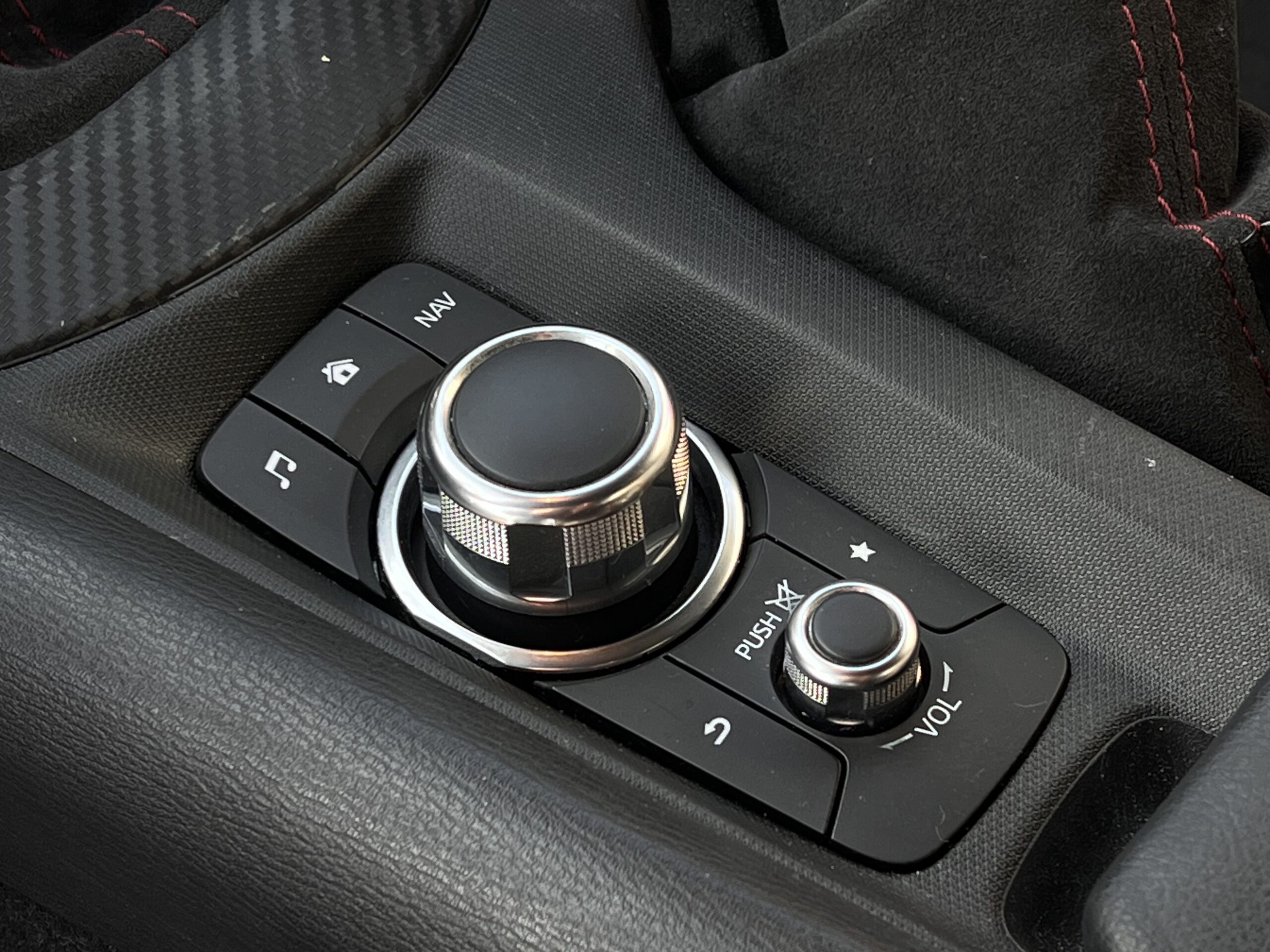 
								Mazda MX-5 ND 2.0 full									