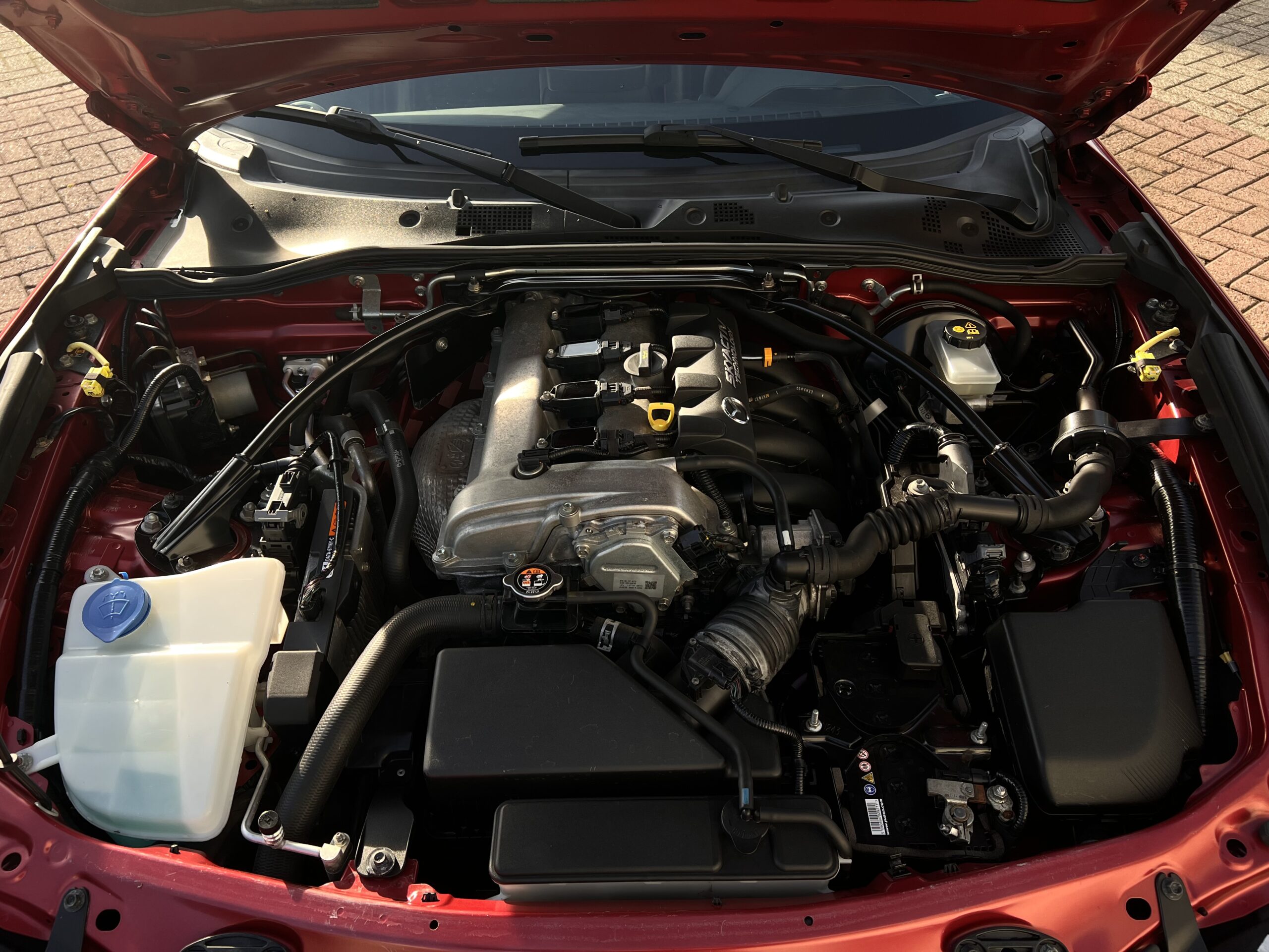 
								Mazda MX-5 ND 2.0 full									