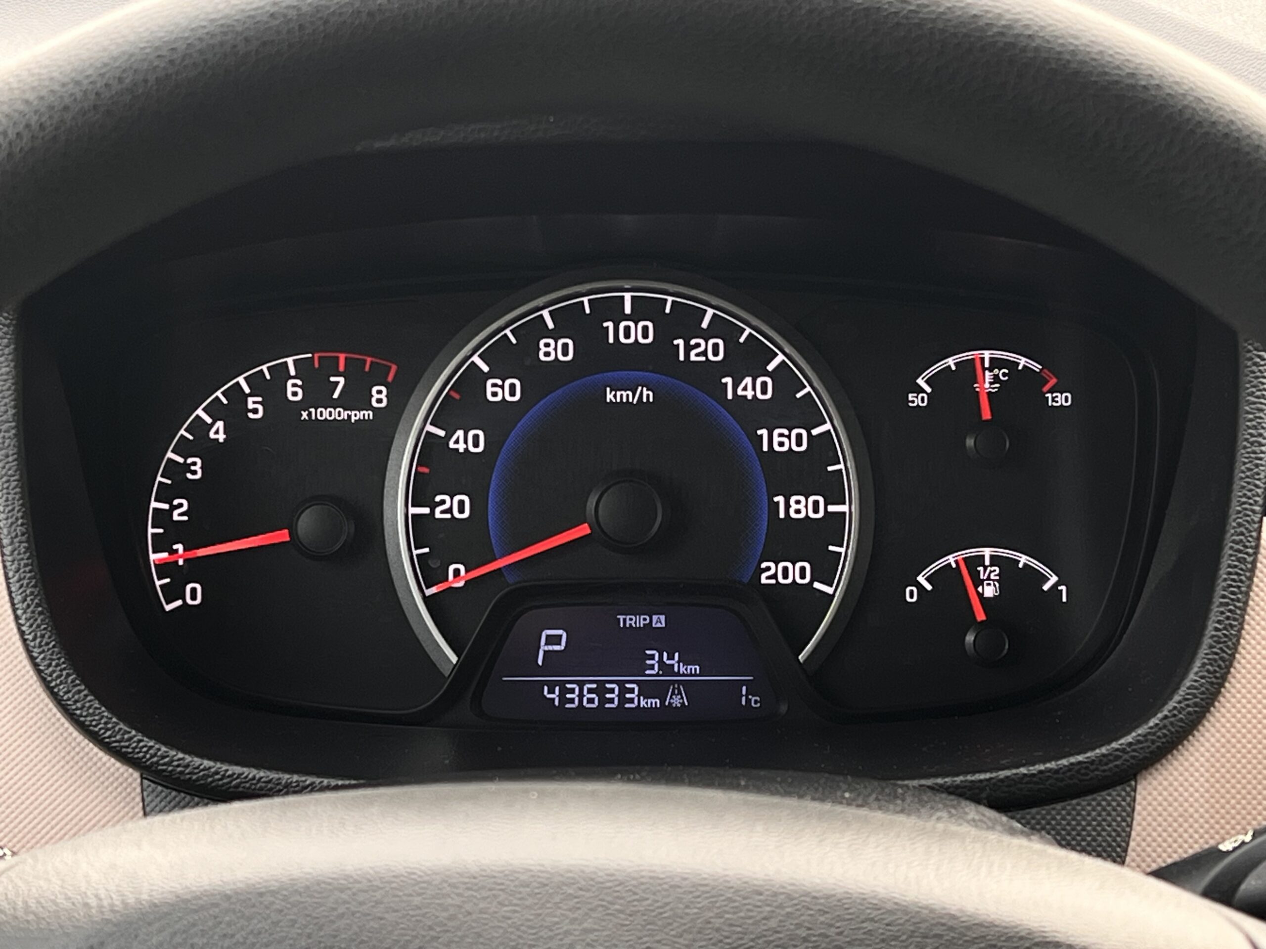 
								Hyundai I10 full									