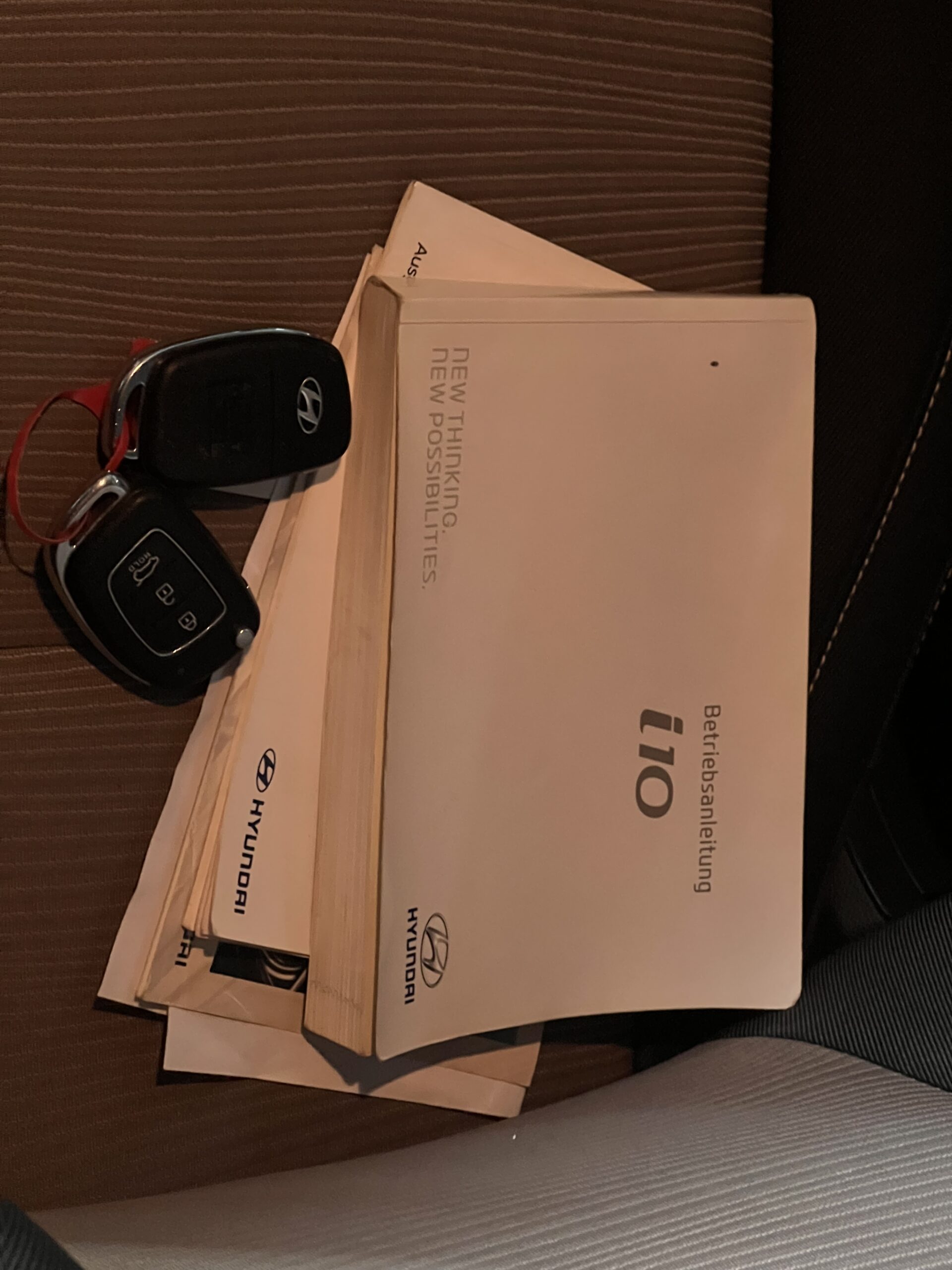 
								Hyundai I10 full									