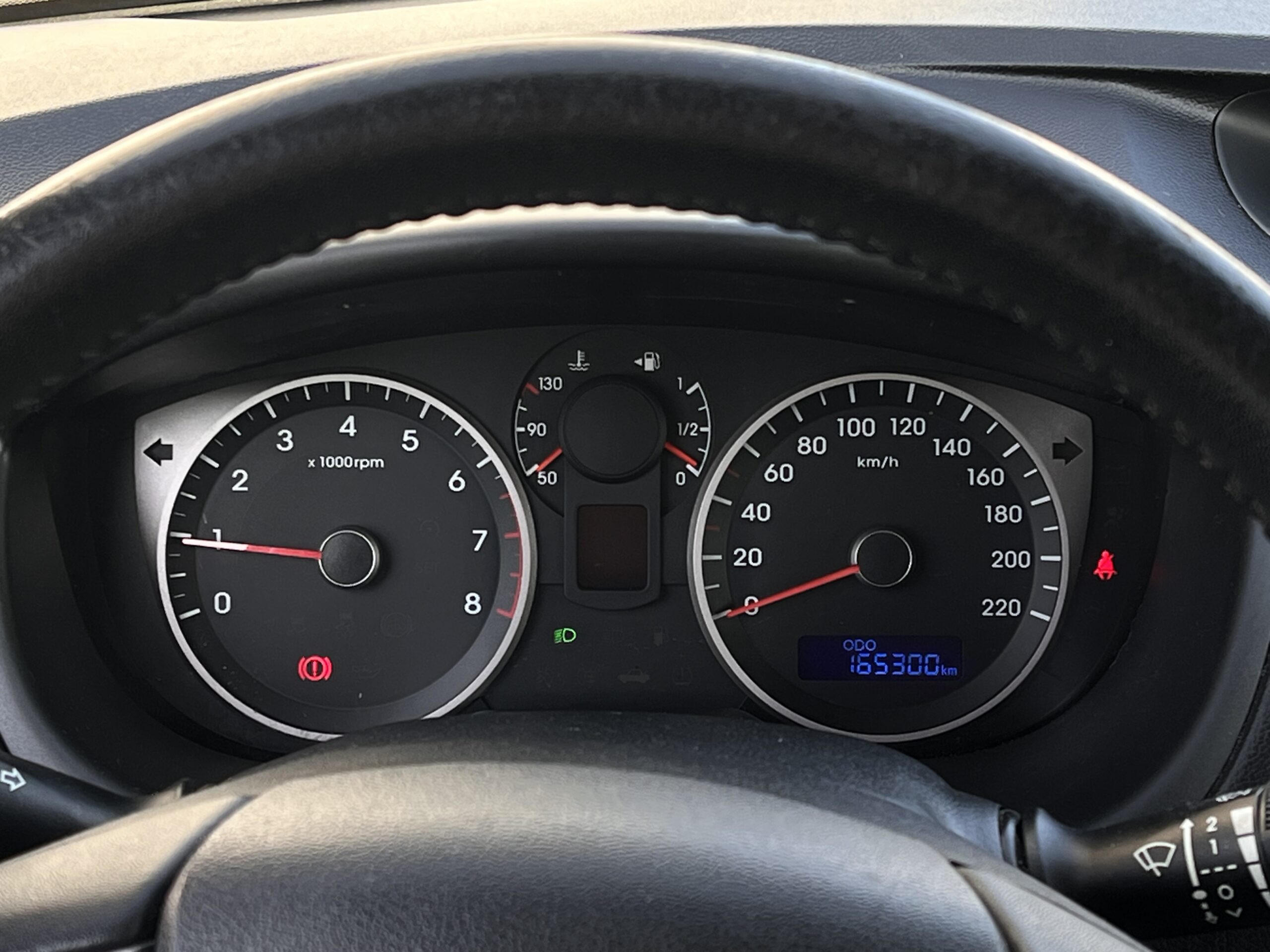 
								Hyundai i20 full									