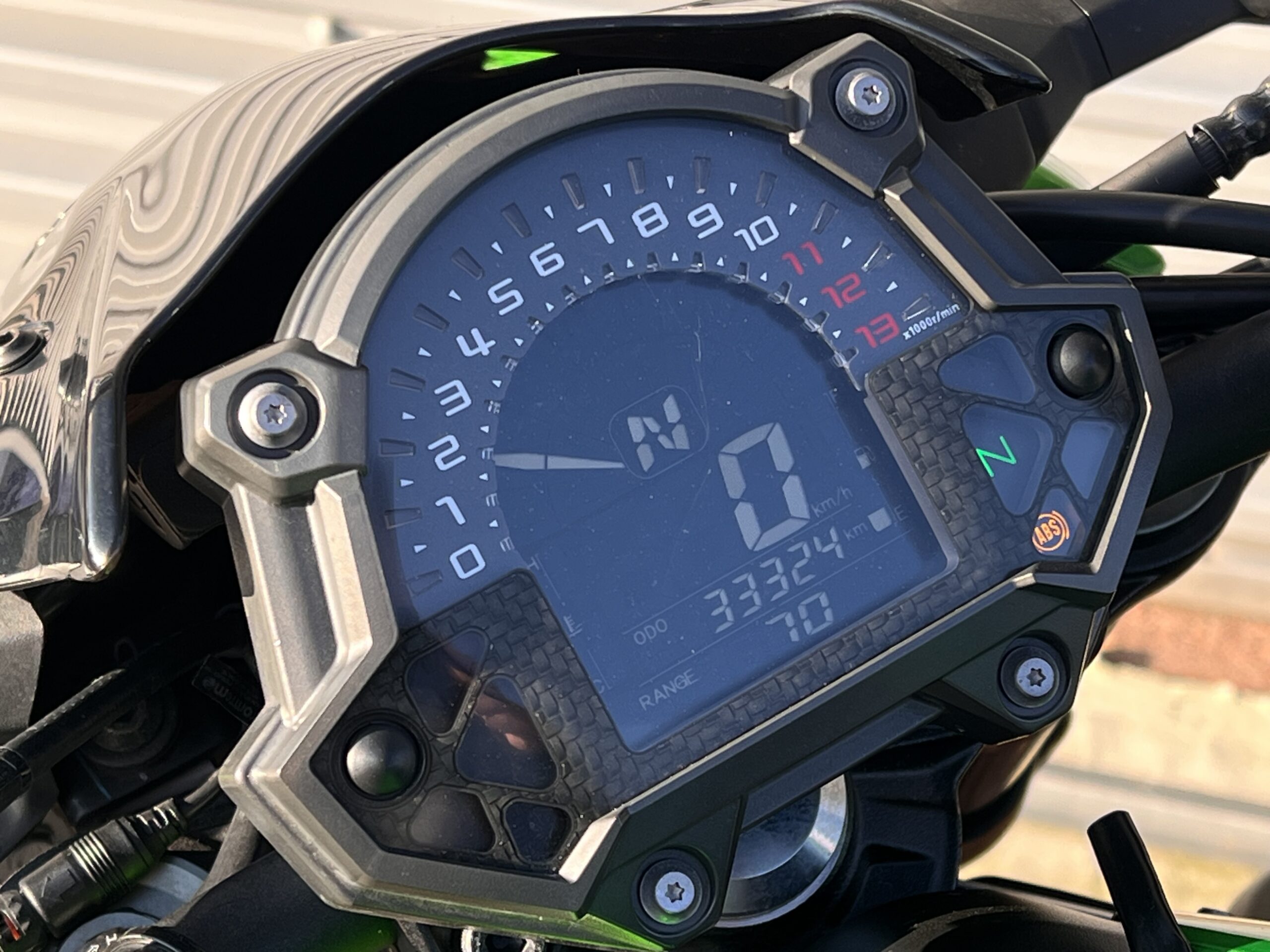 
								Kawasaki Z900 full									