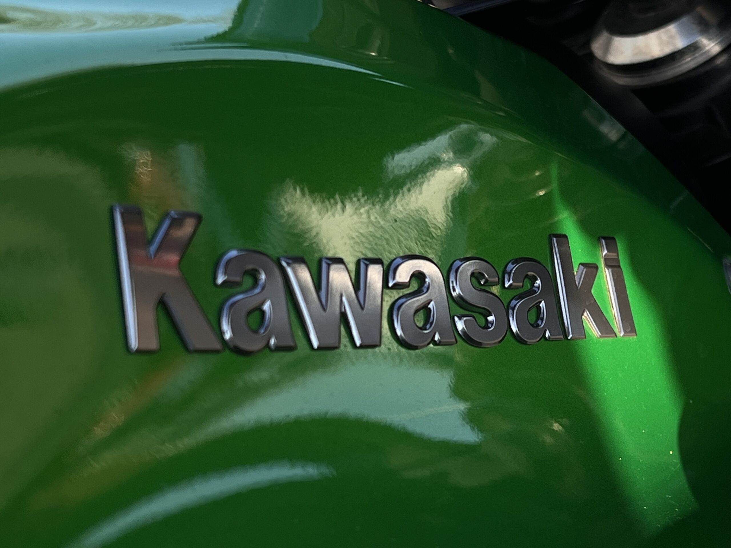 
								Kawasaki Z900 full									