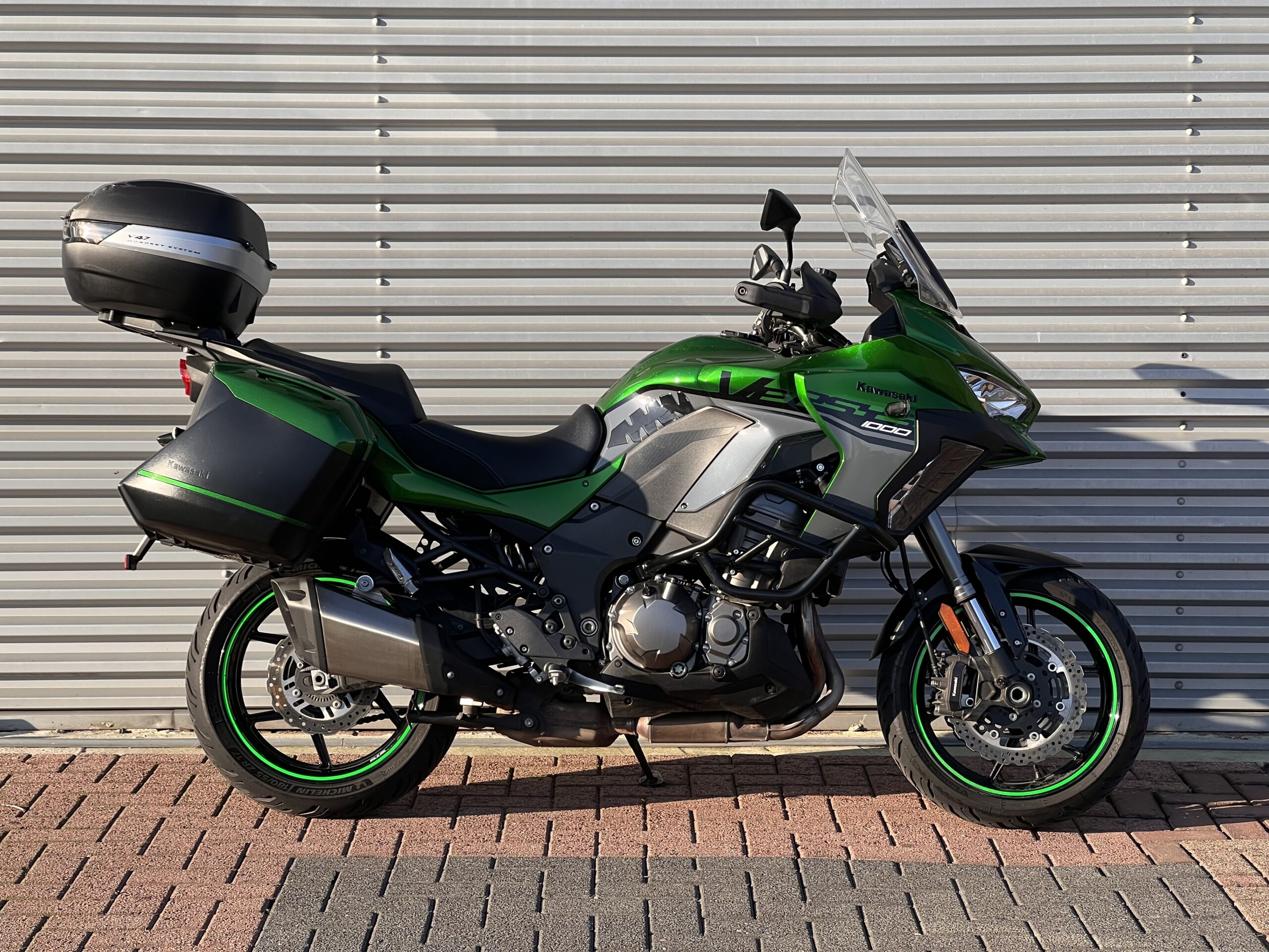
								Kawasaki Versys full									